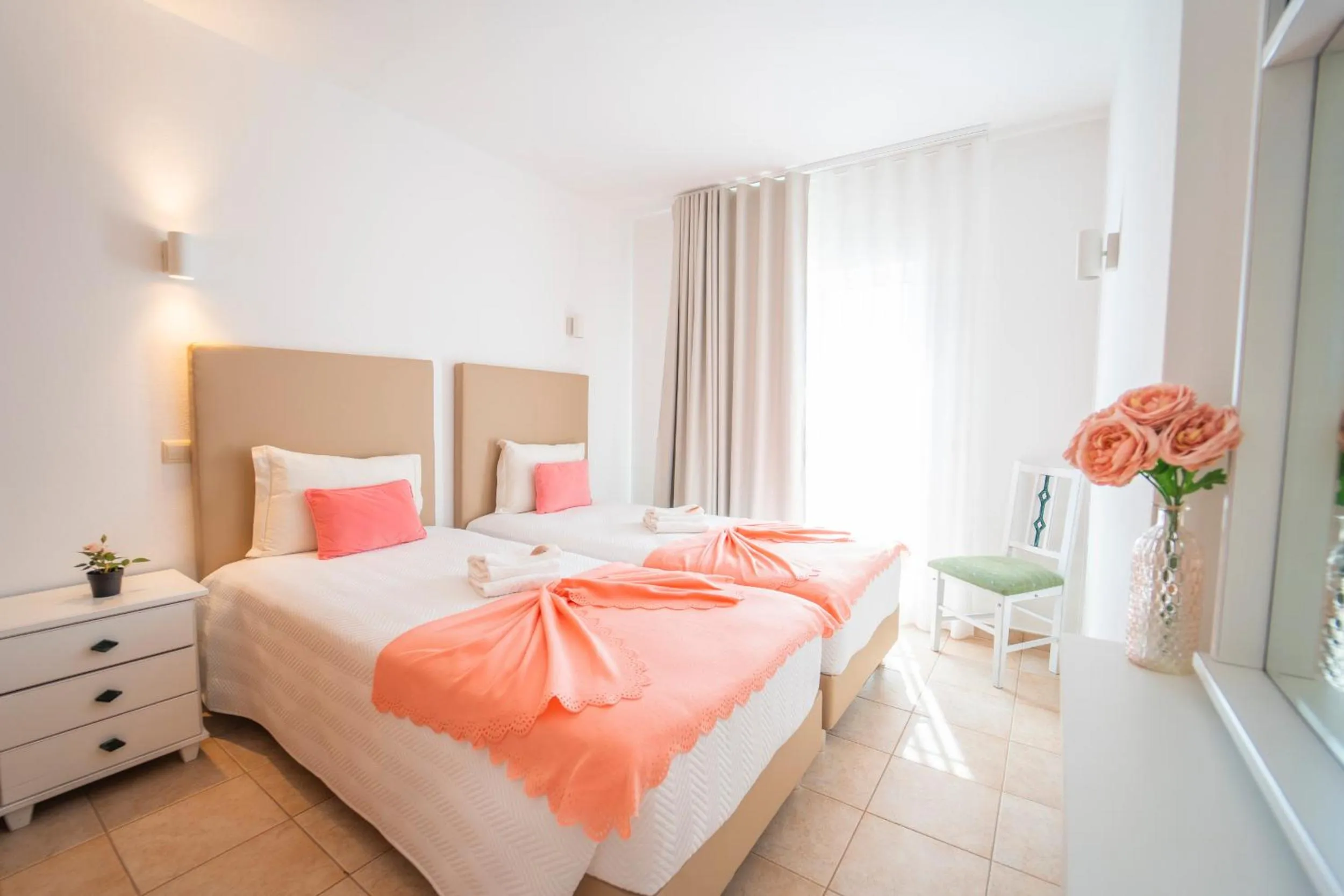 Bed in Apartamentos Monte dos Avós, Albufeira by AlgarveBlossom