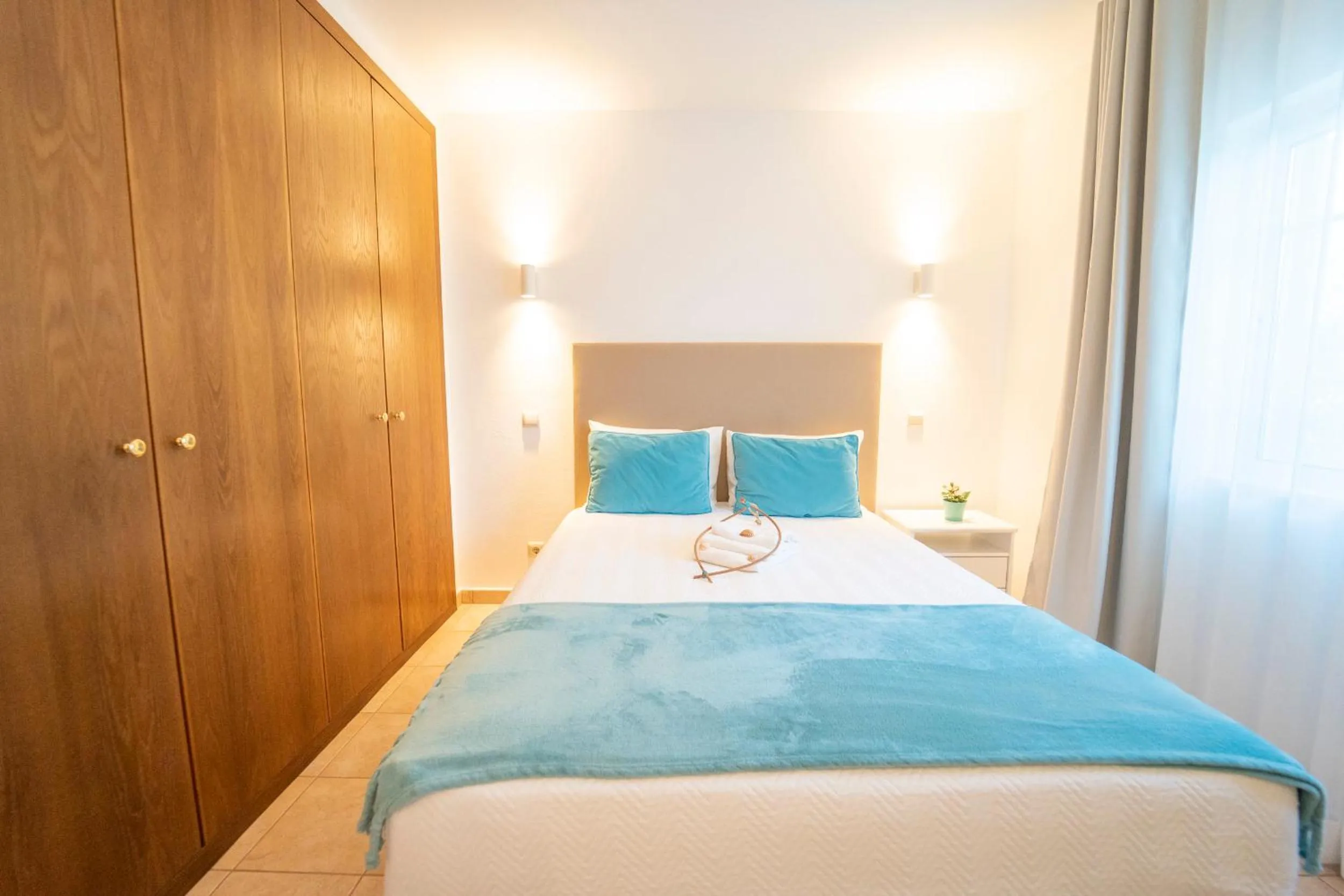 Bed in Apartamentos Monte dos Avós, Albufeira by AlgarveBlossom