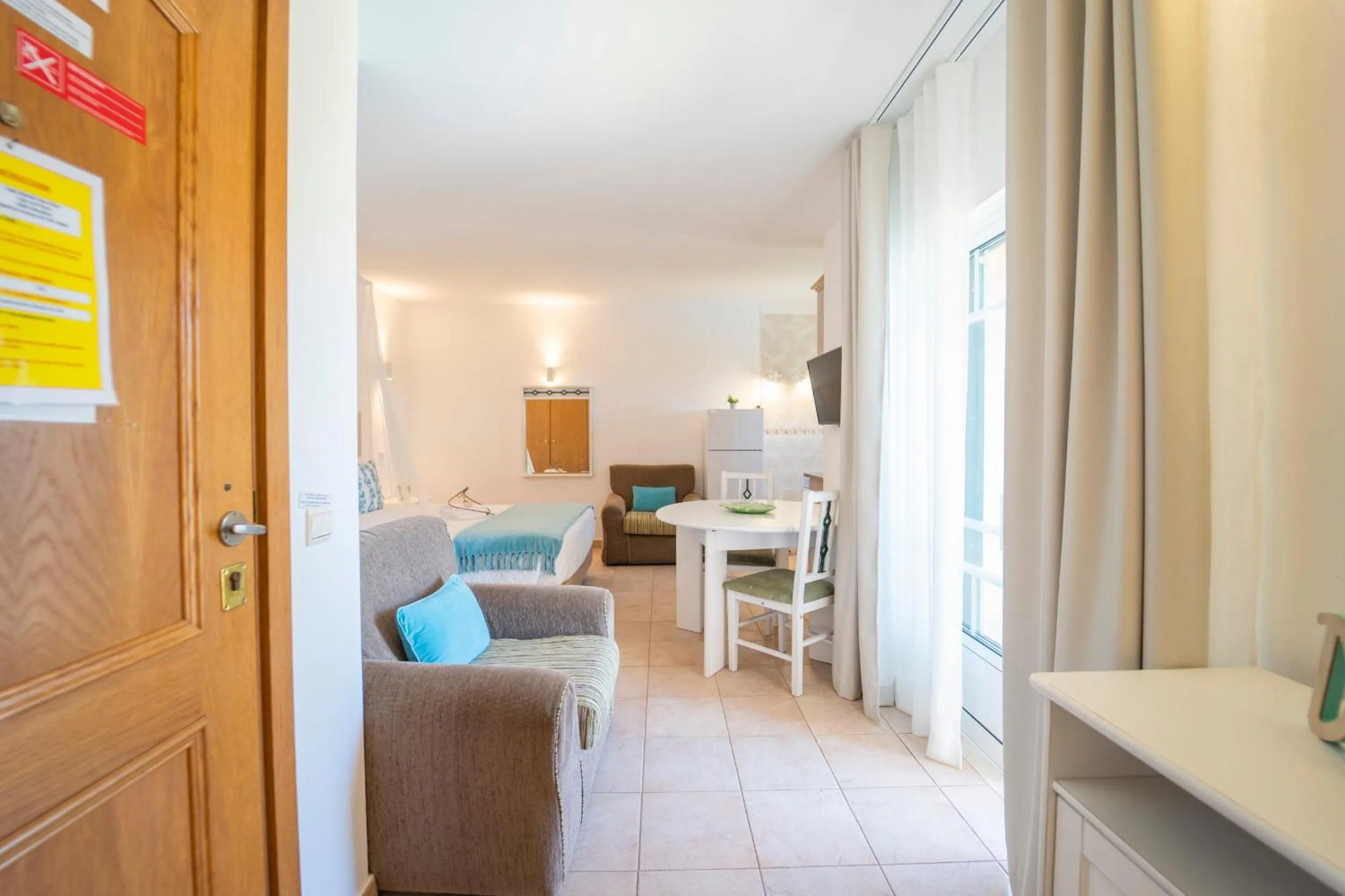 Apartamentos Monte dos Avós, Albufeira by AlgarveBlossom