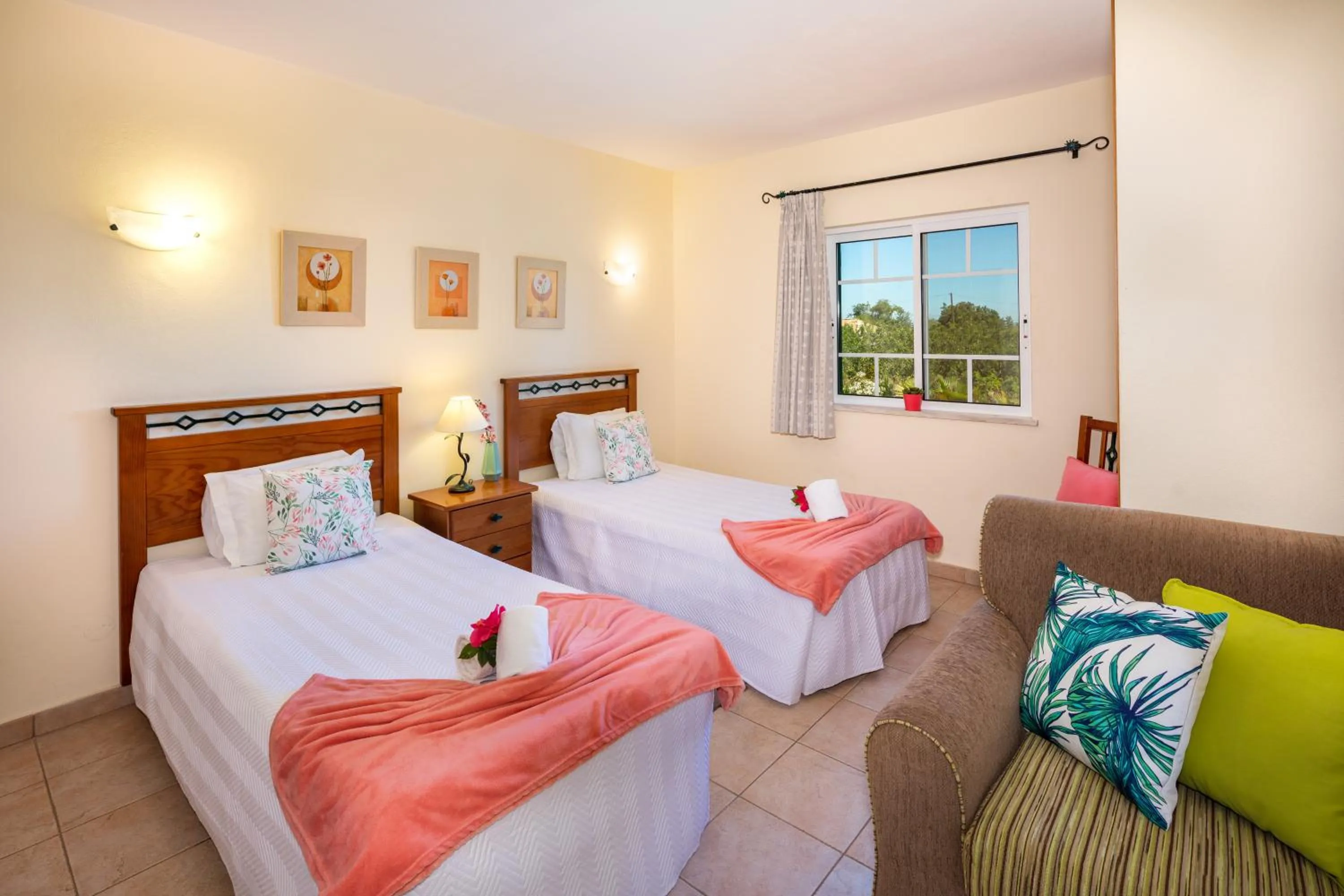 Bed in Apartamentos Monte dos Avós, Albufeira by AlgarveBlossom