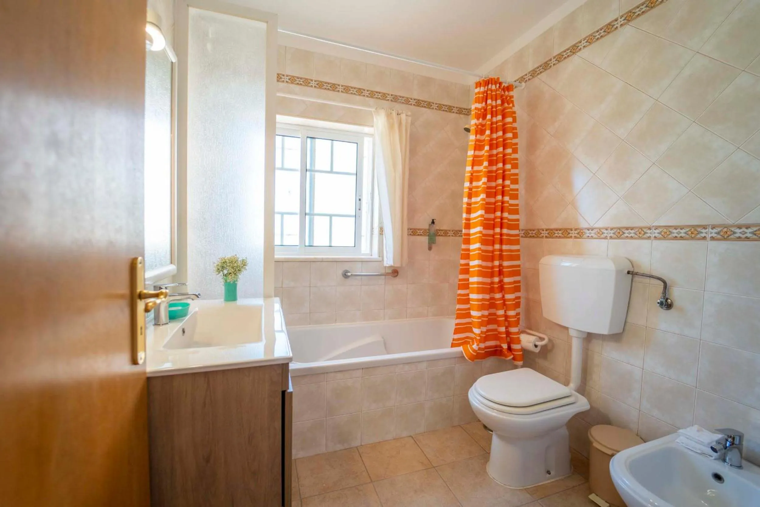 Apartamentos Monte dos Avós, Albufeira by AlgarveBlossom