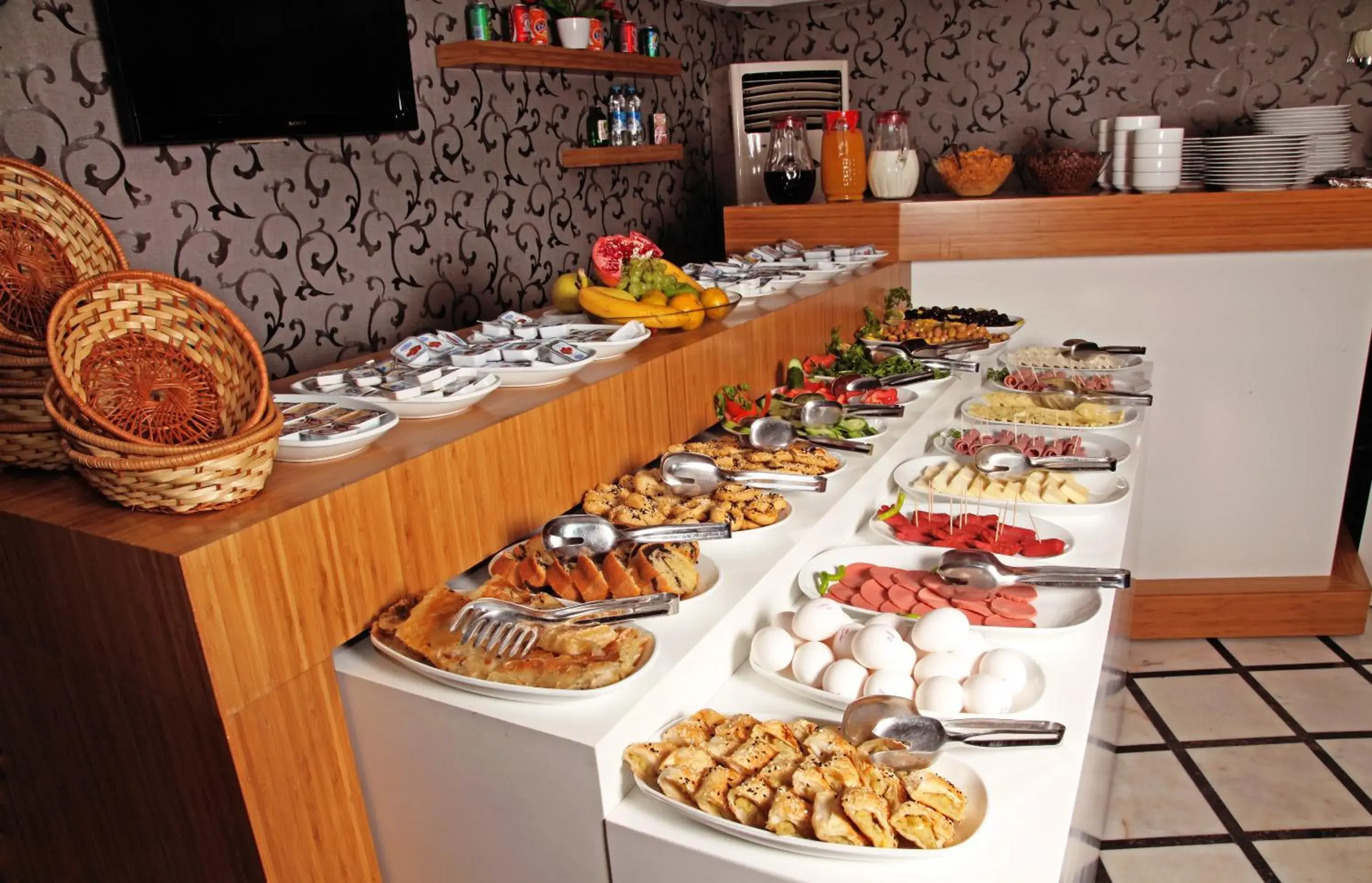 Food in Grand Zeybek Hotel Food in Grand Zeybek Hotel