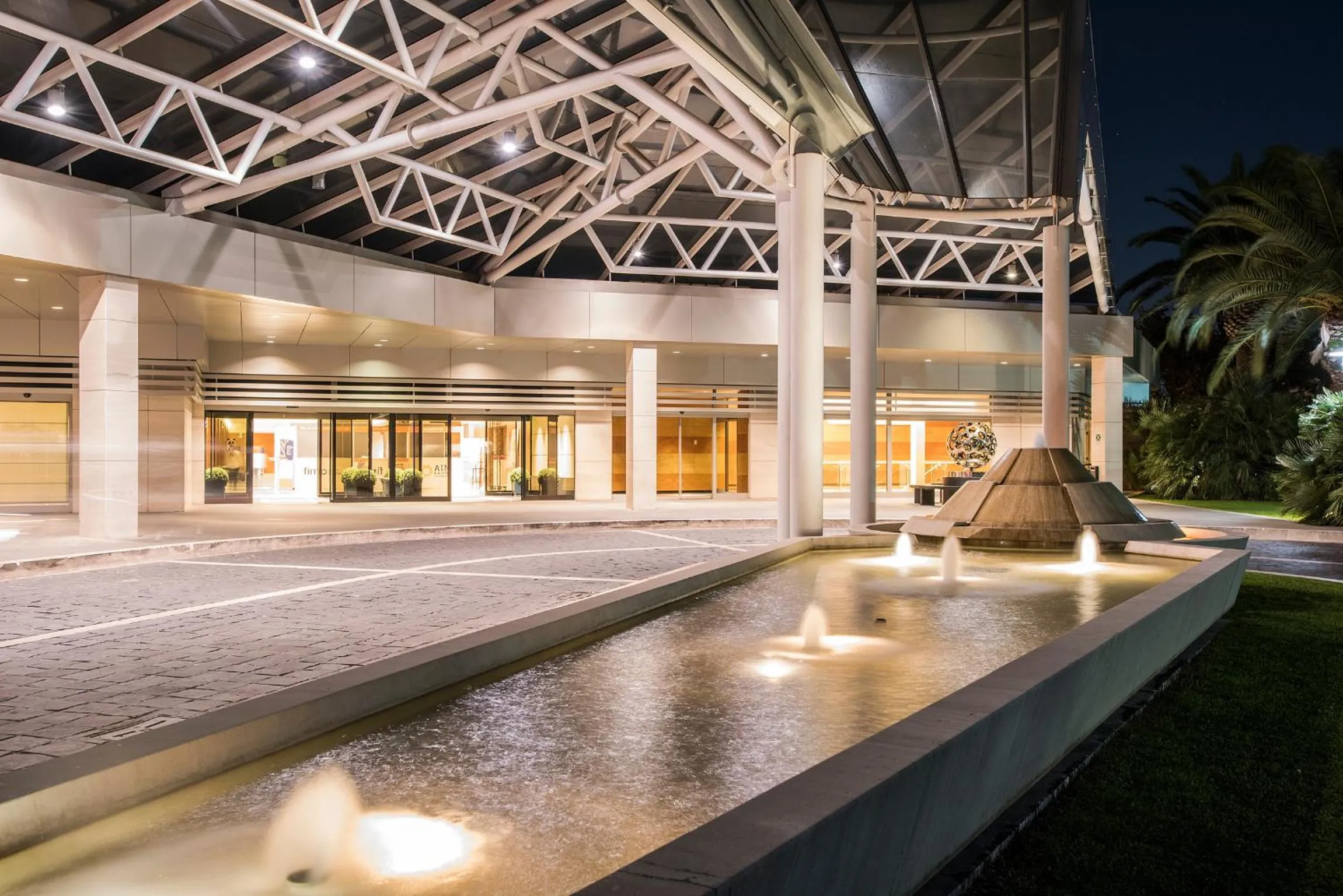 Facade/entrance in Ergife Palace Hotel