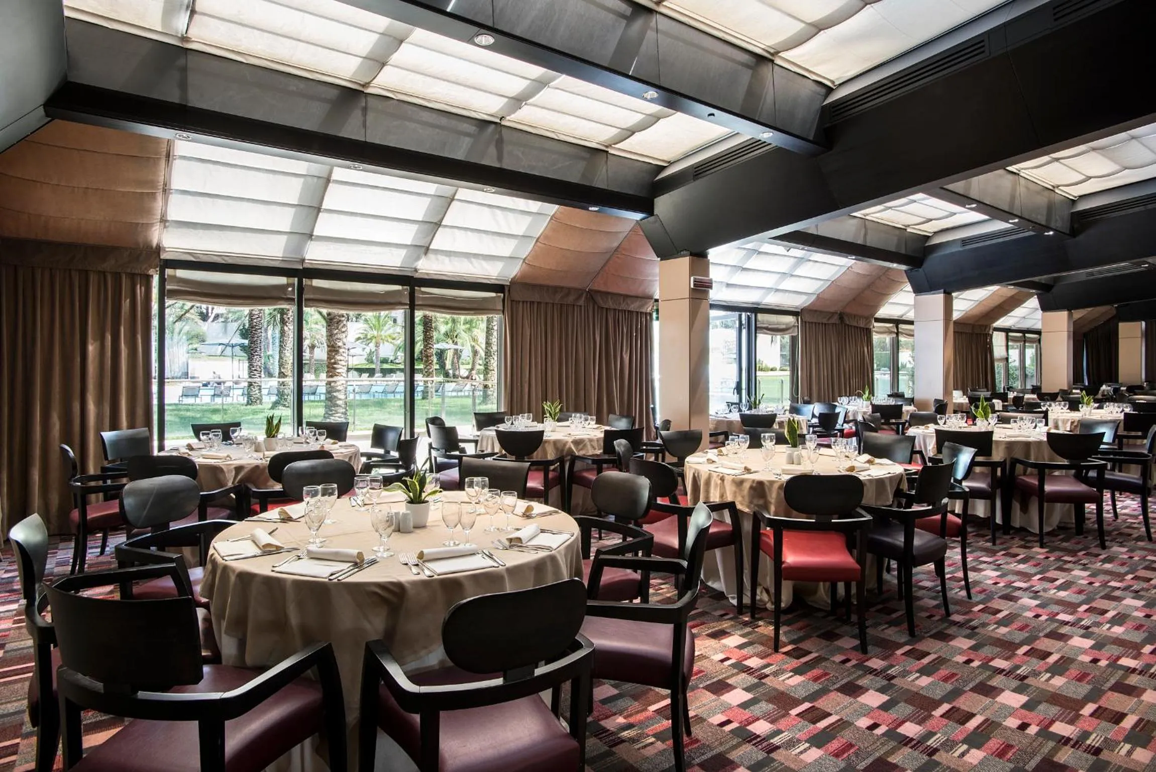 Restaurant/places to eat in Ergife Palace Hotel