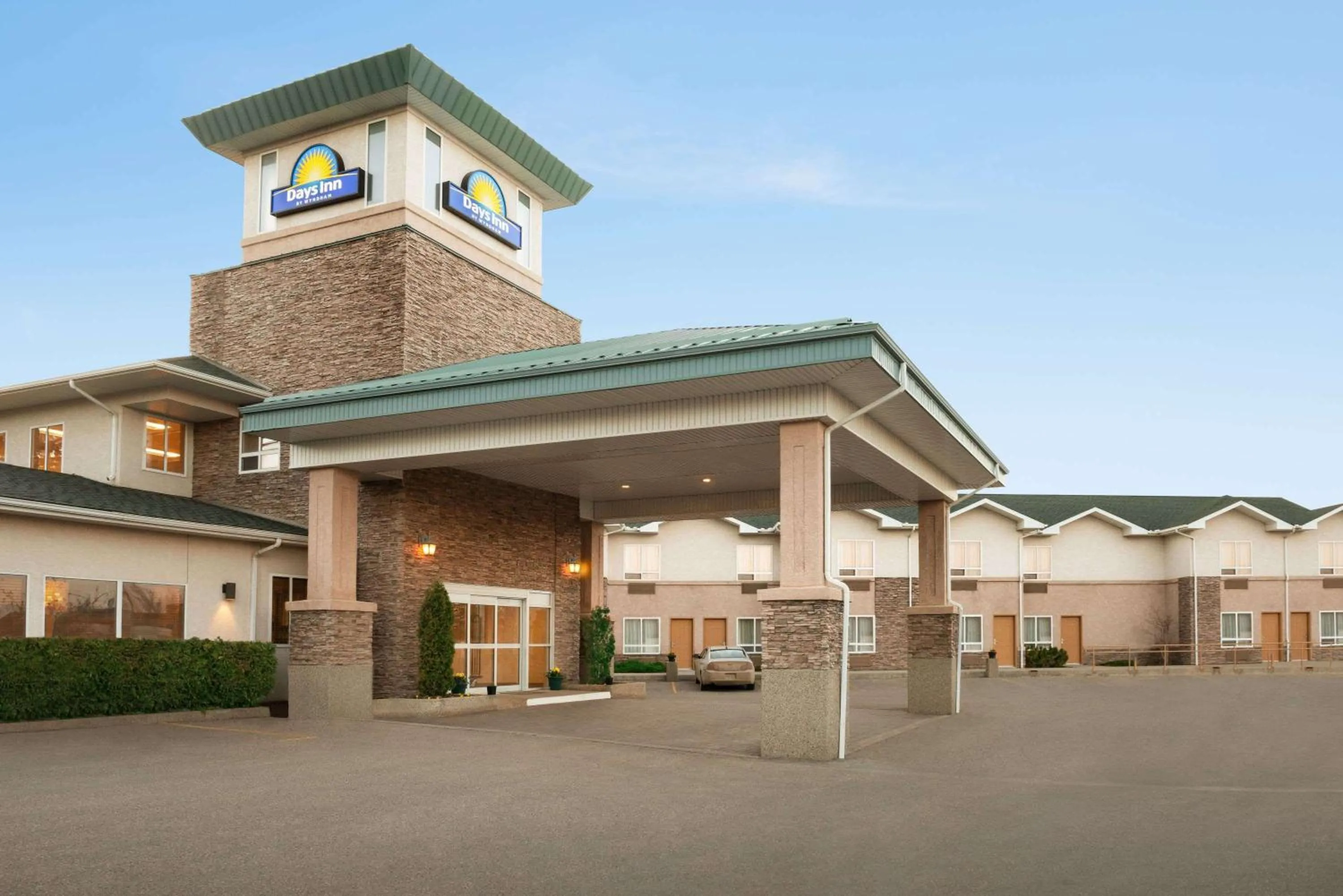 Property building in Days Inn by Wyndham Swift Current
