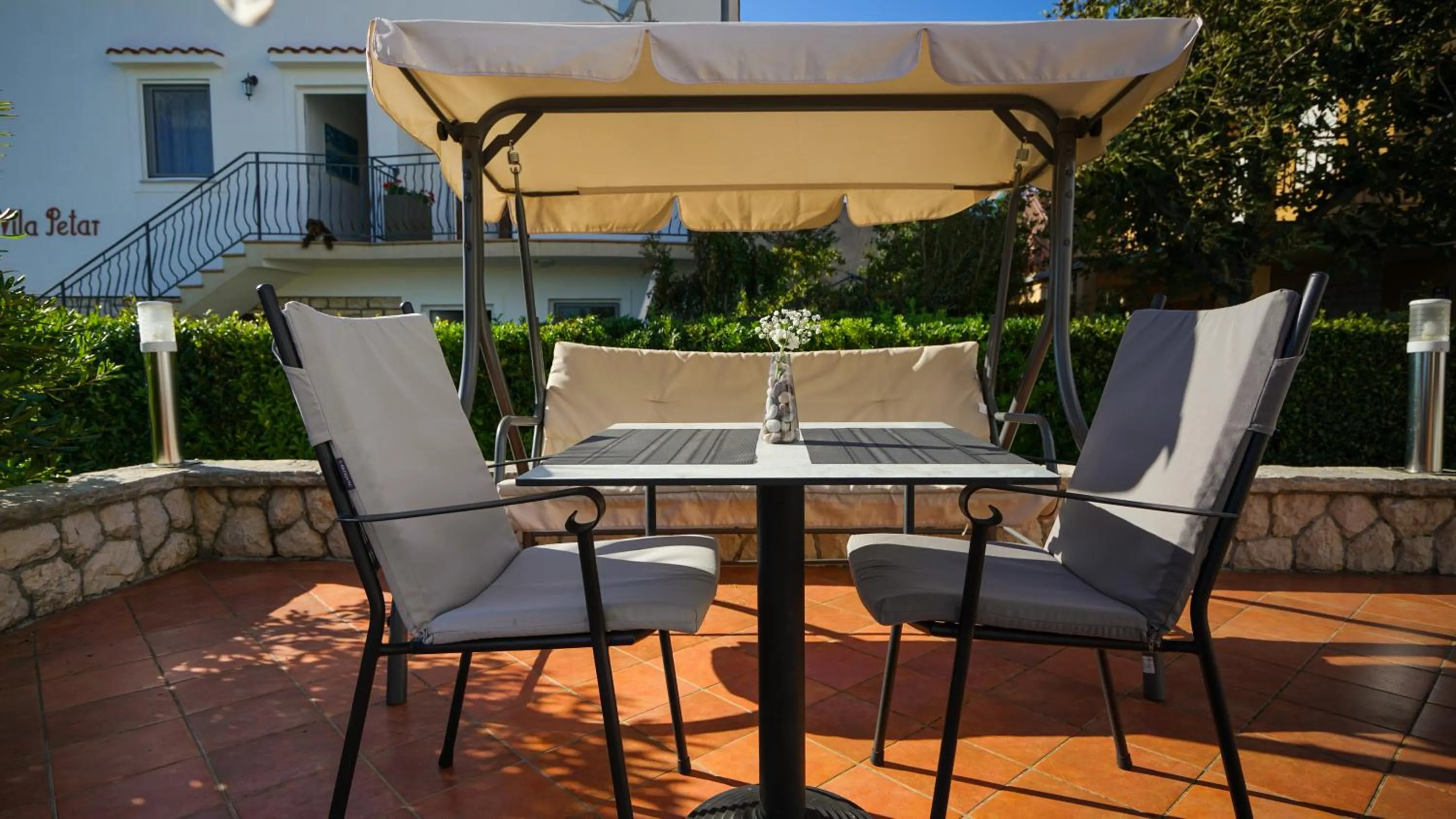 Restaurant/places to eat in Hotel Belvedere