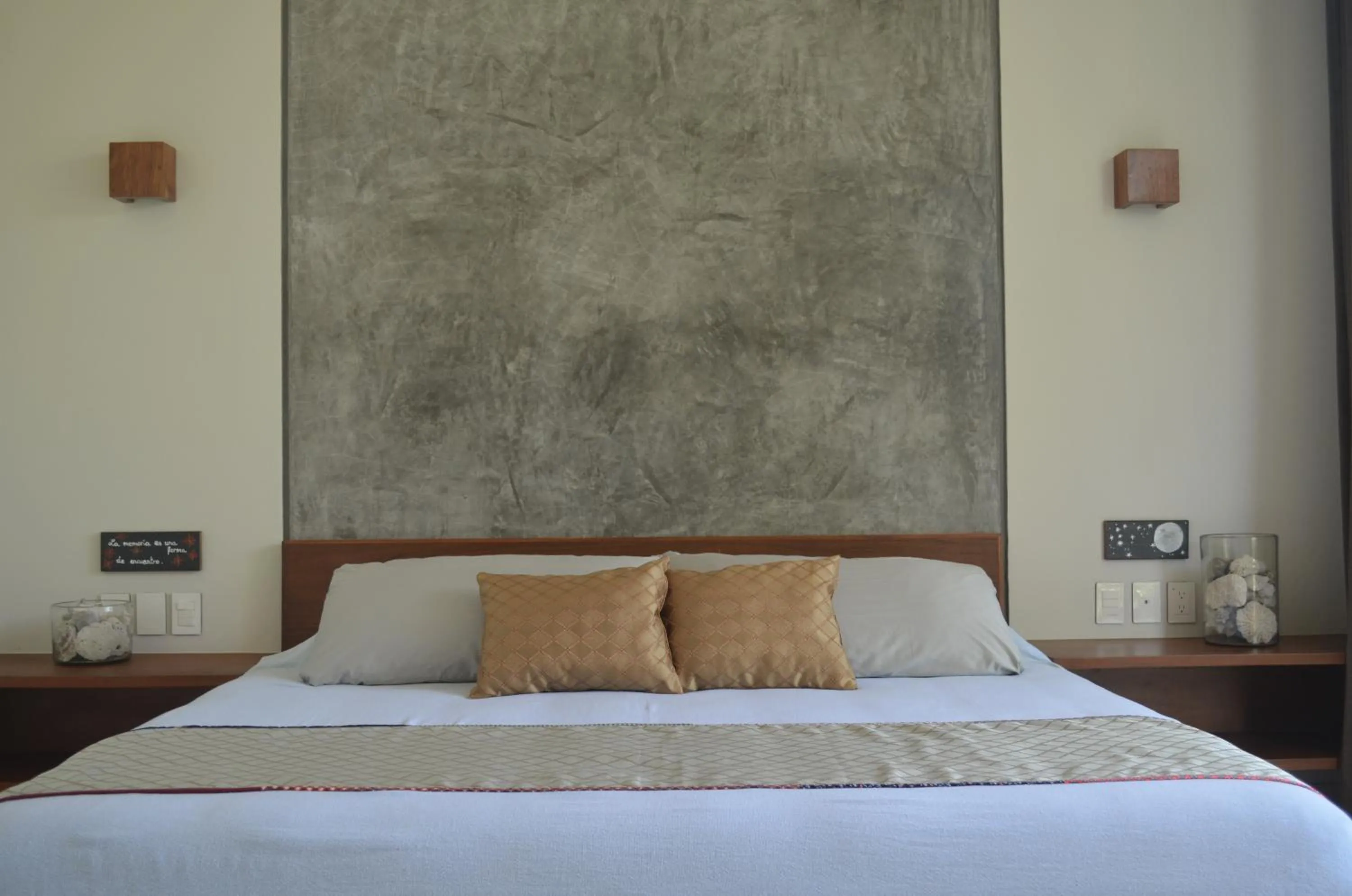 Bedroom, Bed in Tulsayab luxury development