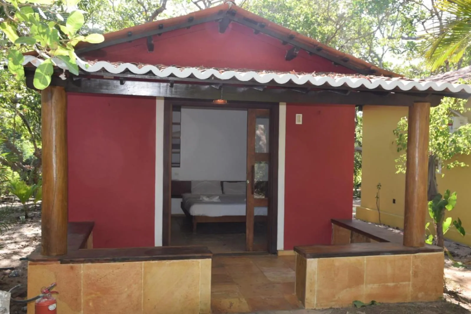 Family Suite with Balcony - single occupancy in Pousada e Restaurante do Paulo
