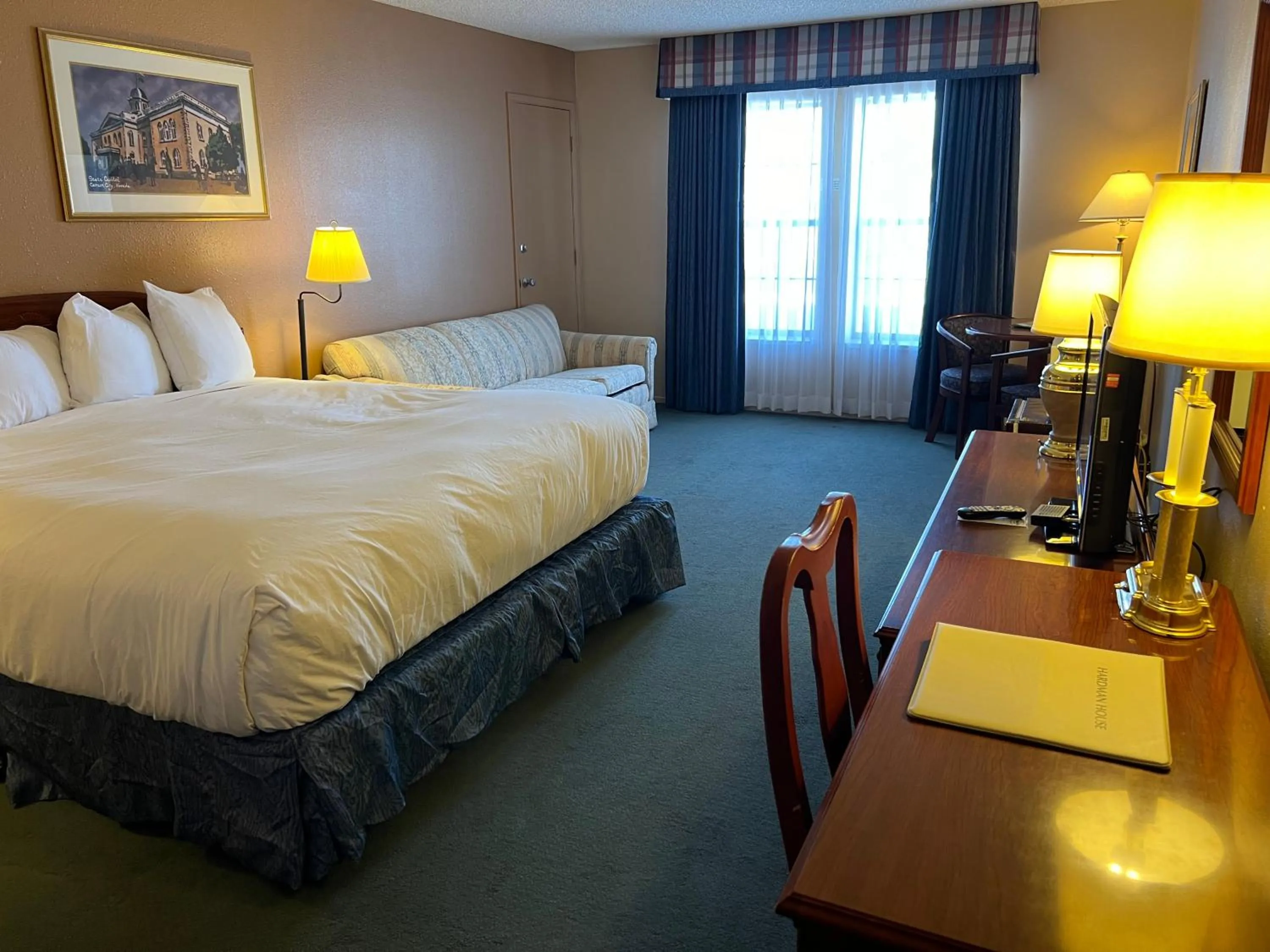 Bedroom, Bed in Hardman House