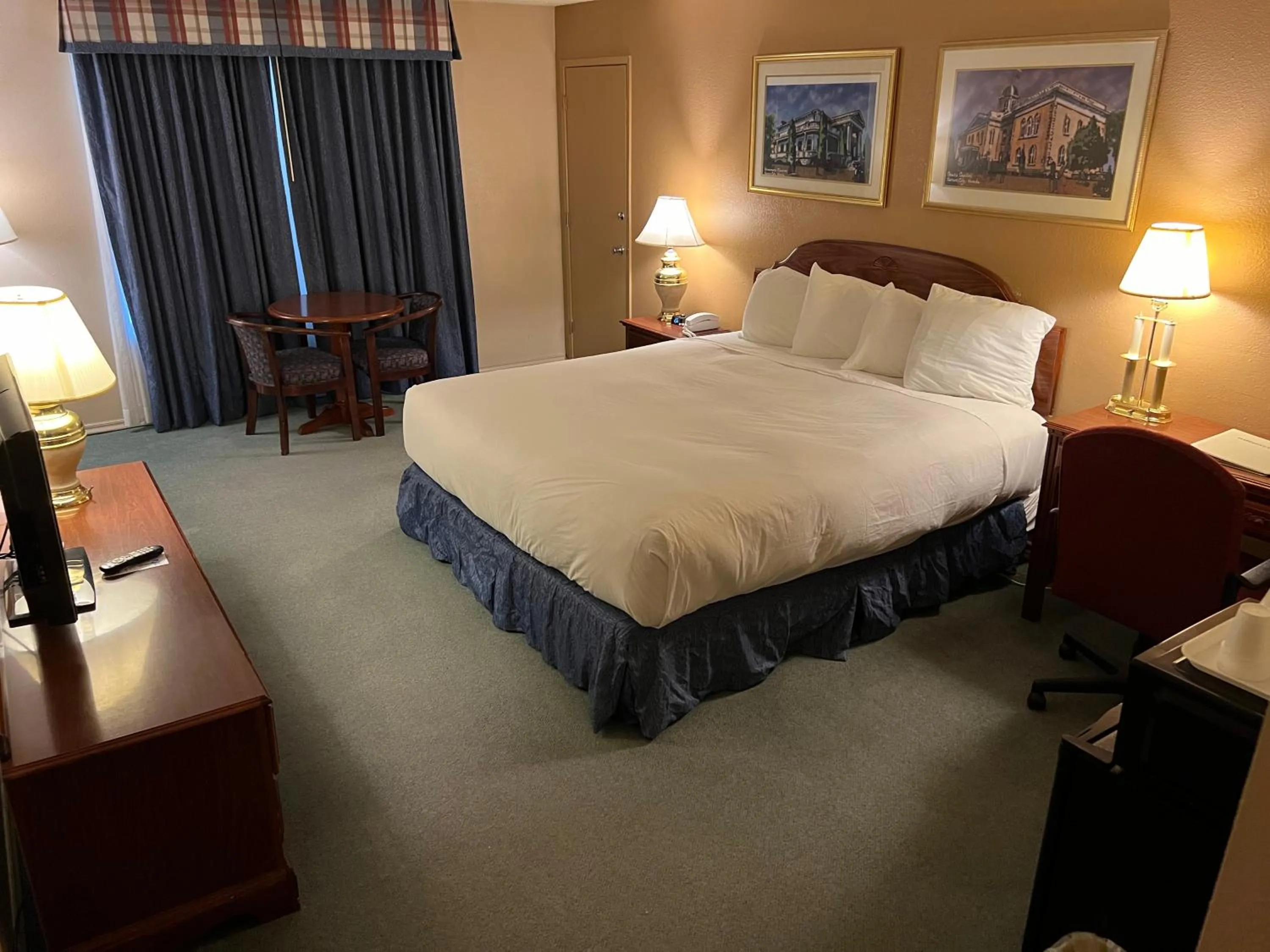 Bedroom, Bed in Hardman House