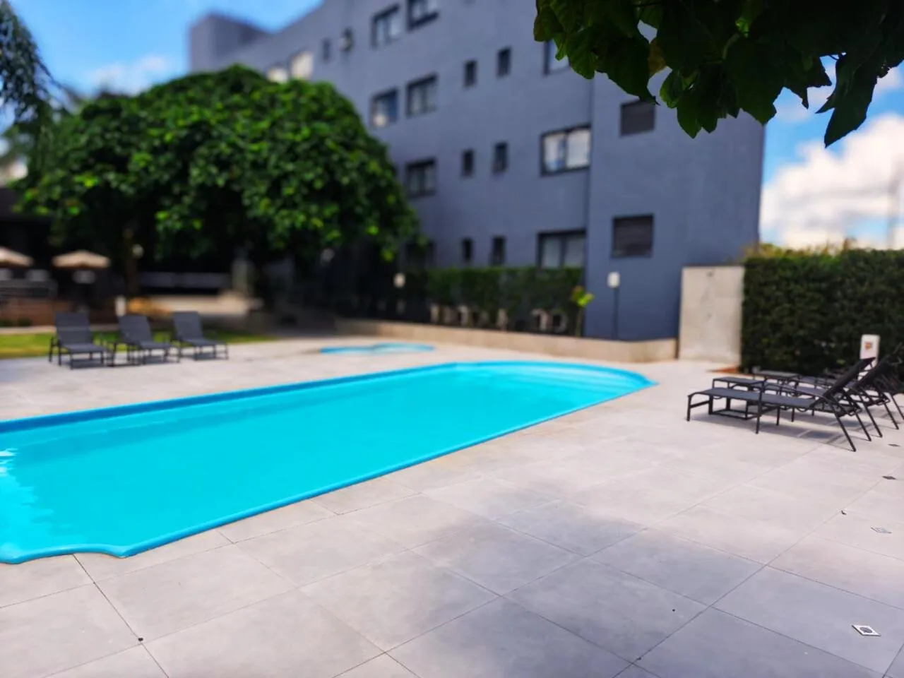 Swimming pool in Iguassu Express Hotel