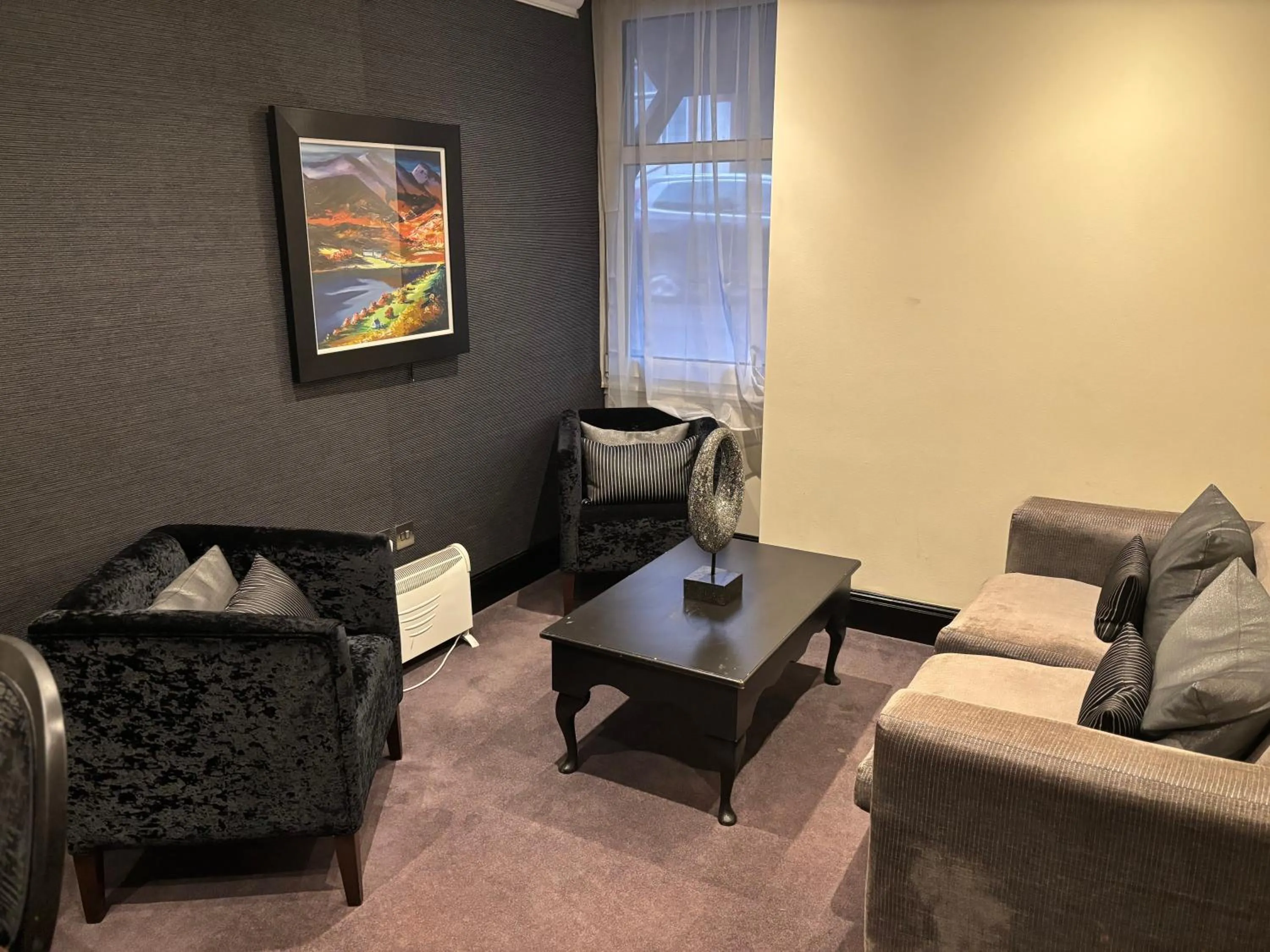 Seating area in The Popinjay Hotel