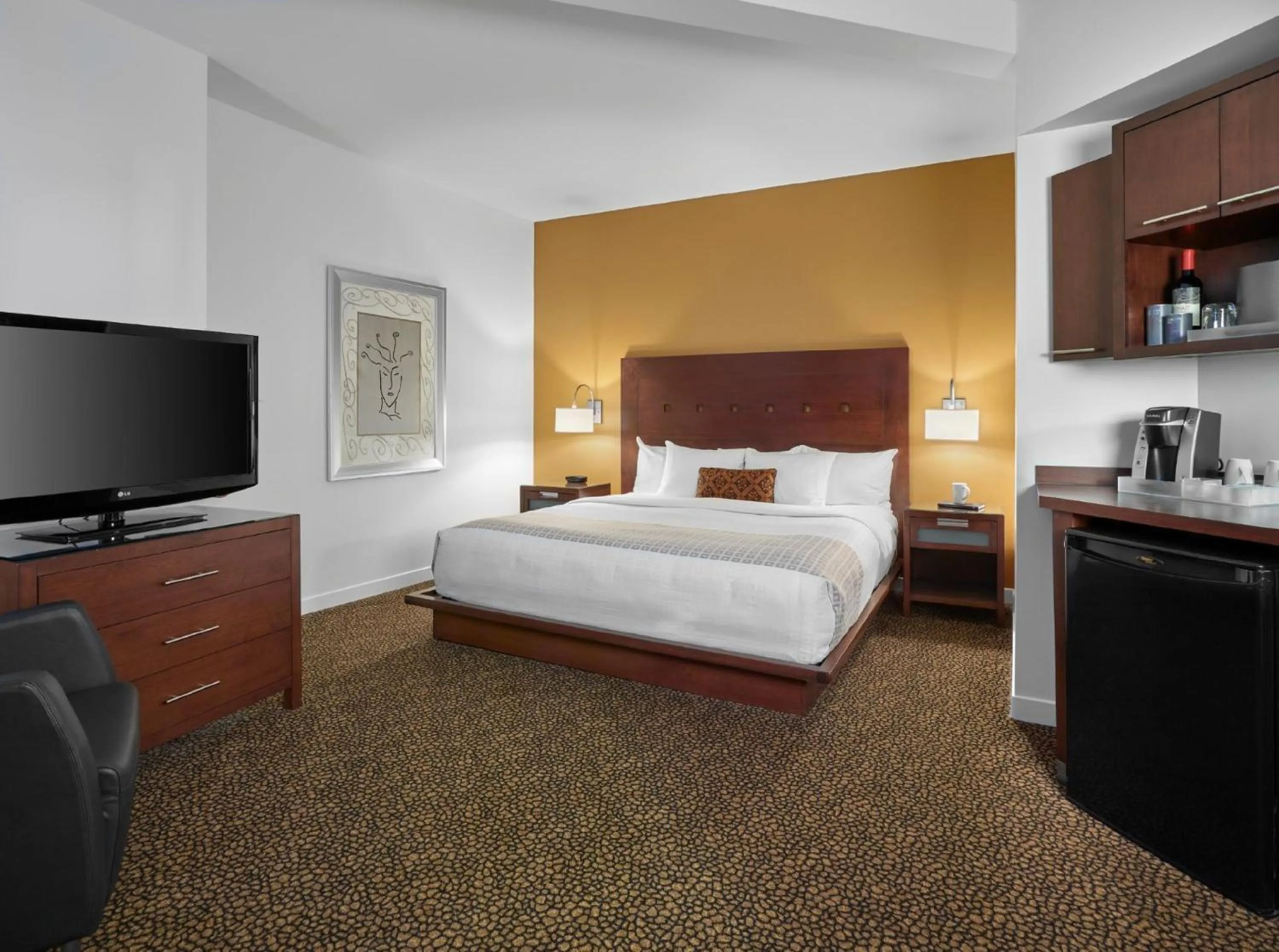 Bed in Metterra Hotel on Whyte