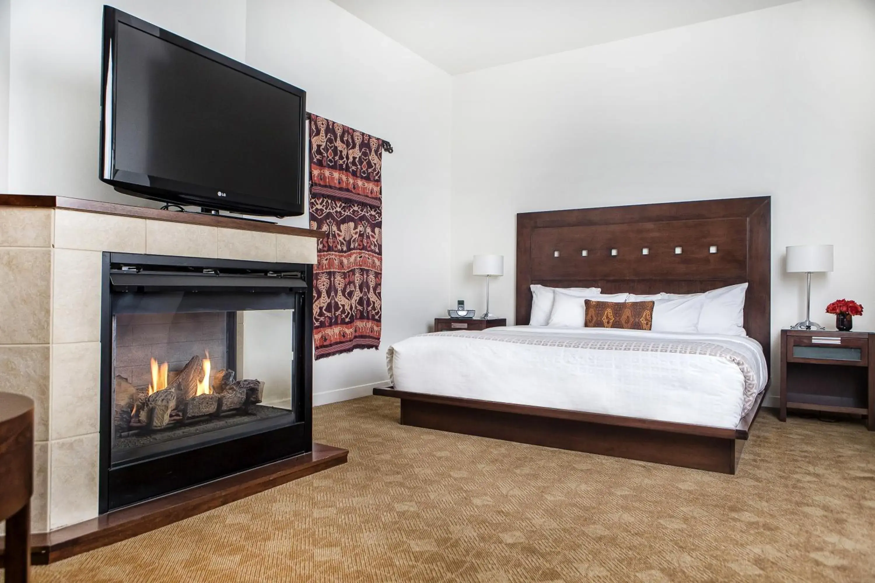 Bedroom, Bed in Metterra Hotel on Whyte Bedroom, Bed in Metterra Hotel on Whyte