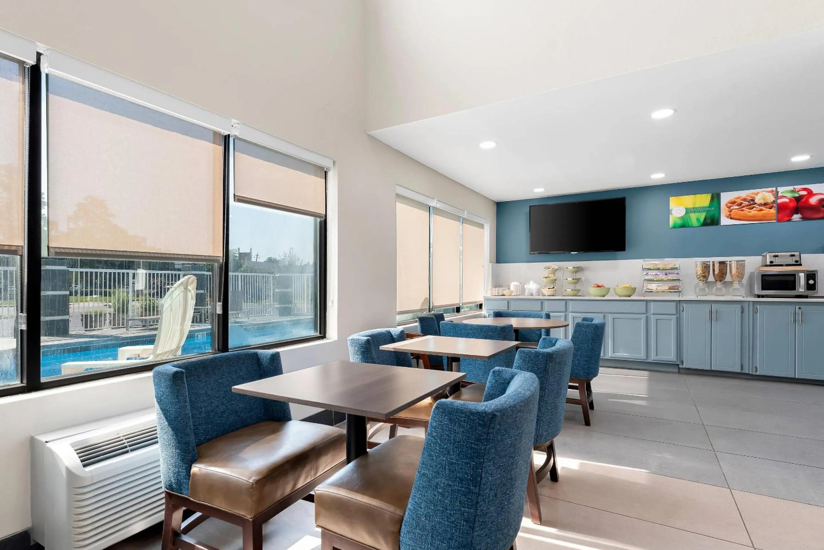 Breakfast in Quality Inn Sandersville