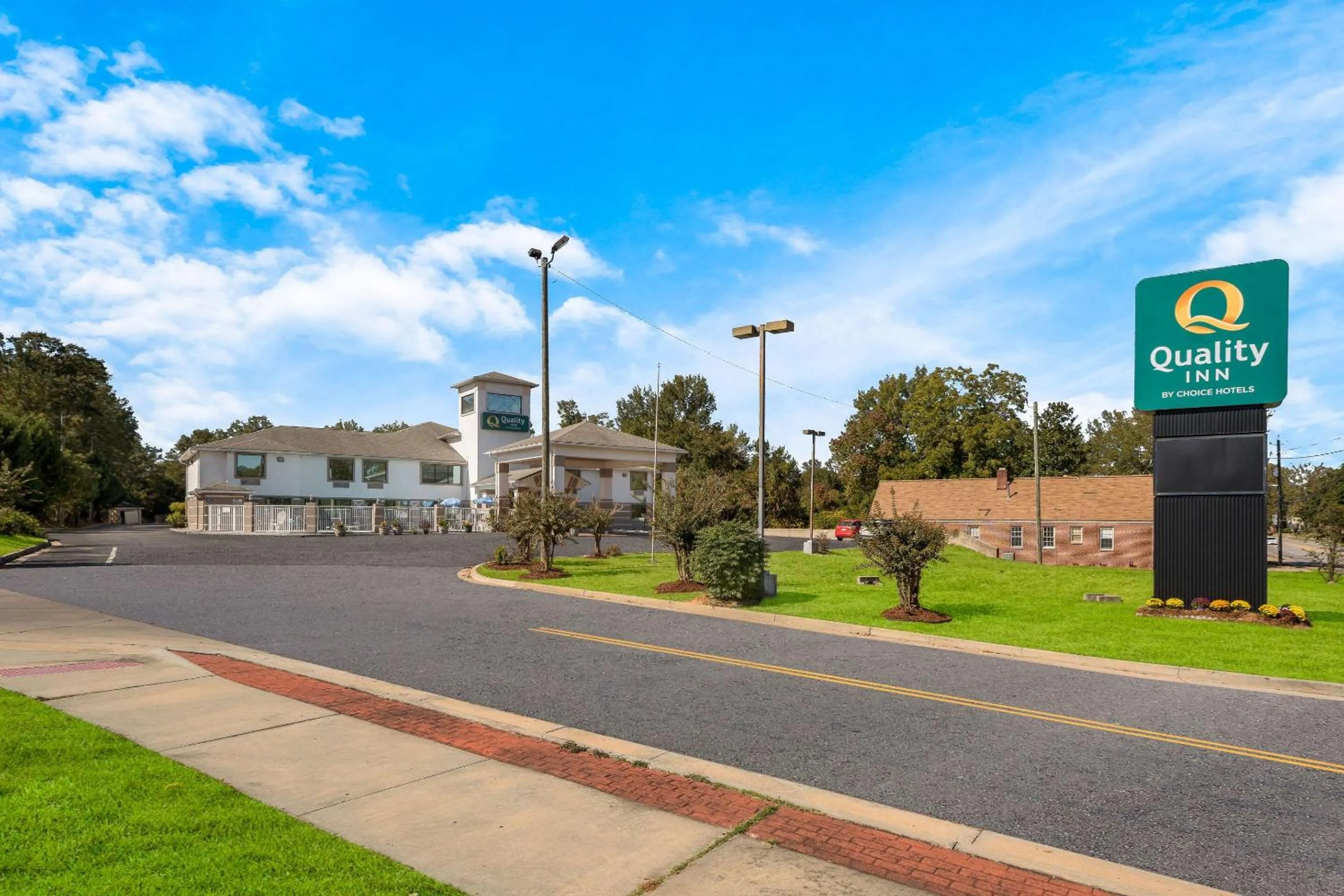Property building in Quality Inn Sandersville