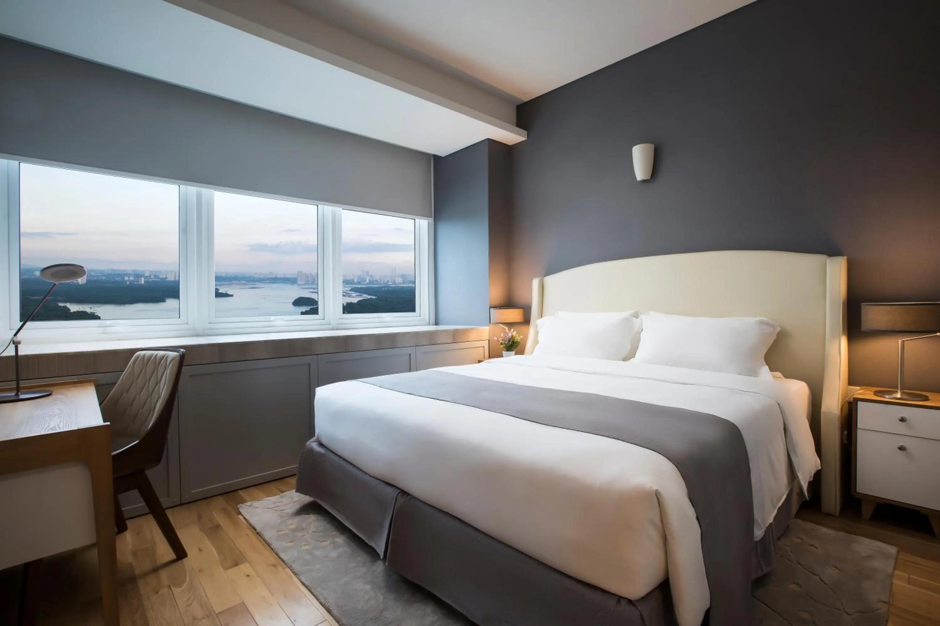 Bedroom in Pinetree Marina Resort