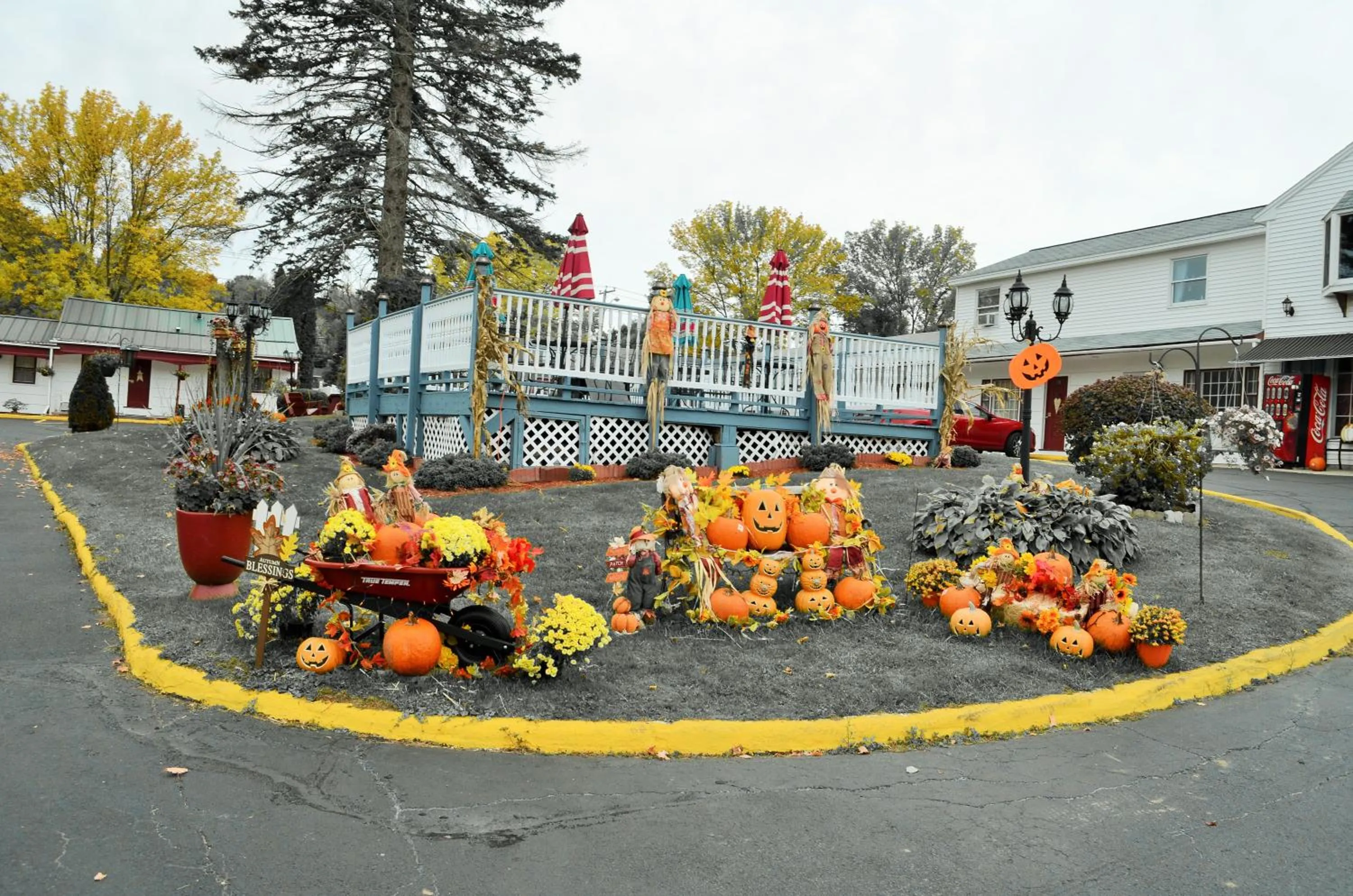 Decorative detail in Williamstown Motel