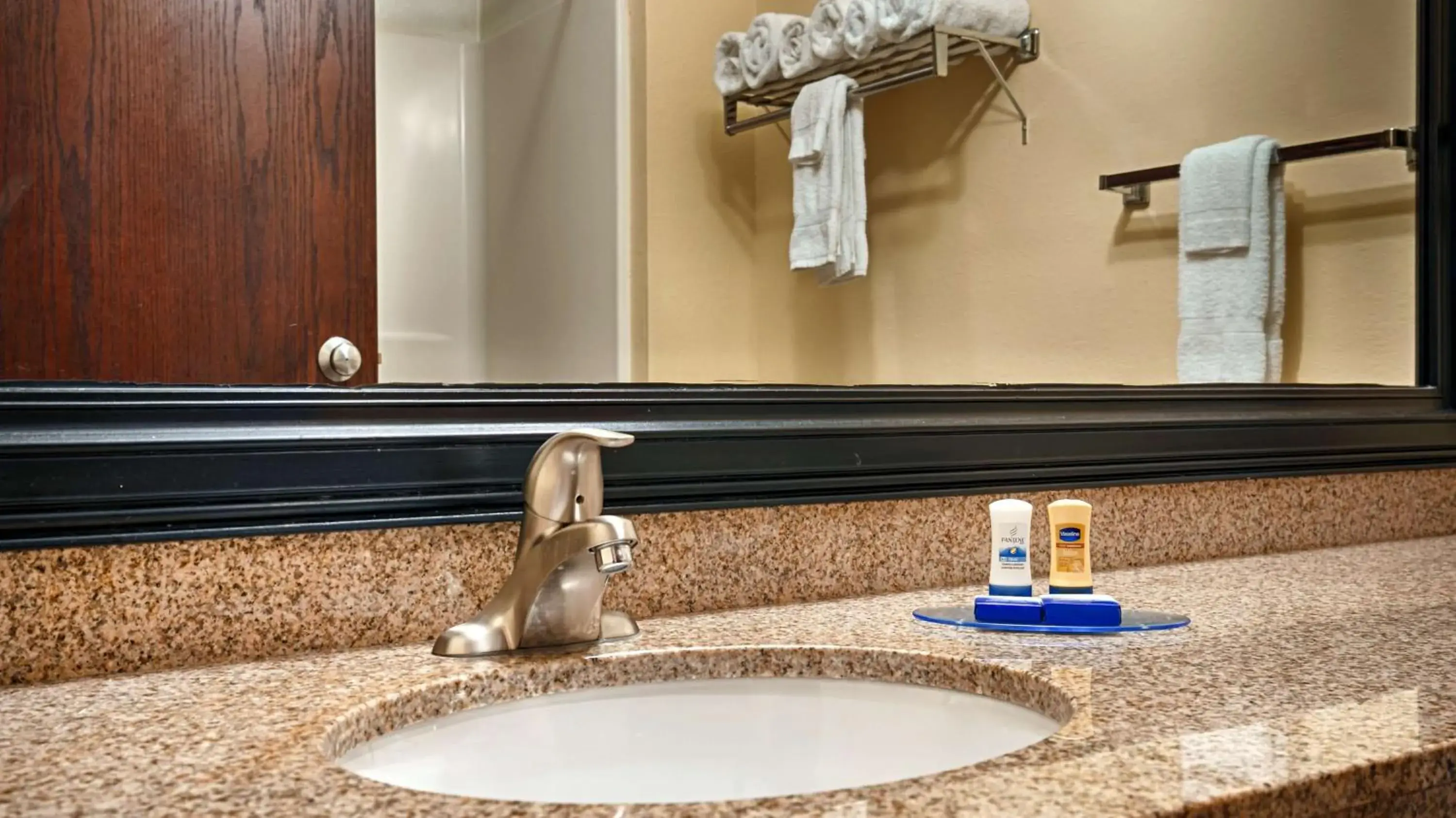 Queen Room - Disability Access/Non-Smoking in Best Western Crossroads Inn Queen Room - Disability Access/Non-Smoking in Best Western Crossroads Inn