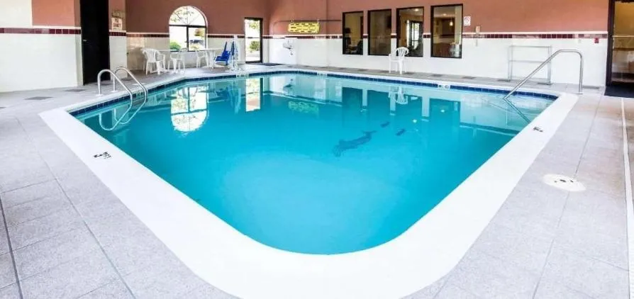 Quality Inn Monee I-57