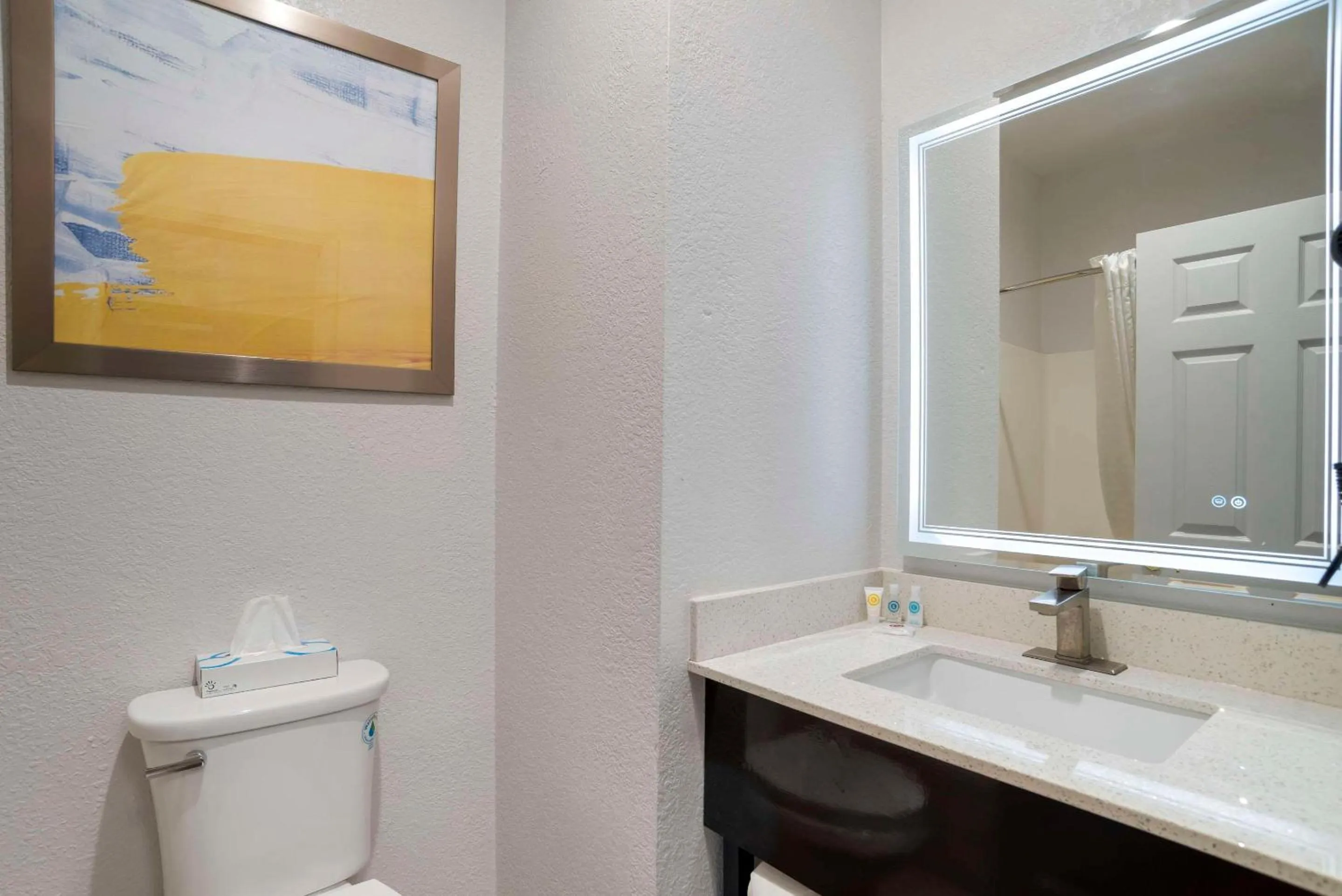 Bedroom in Comfort Inn Pensacola near NAS Corry Station