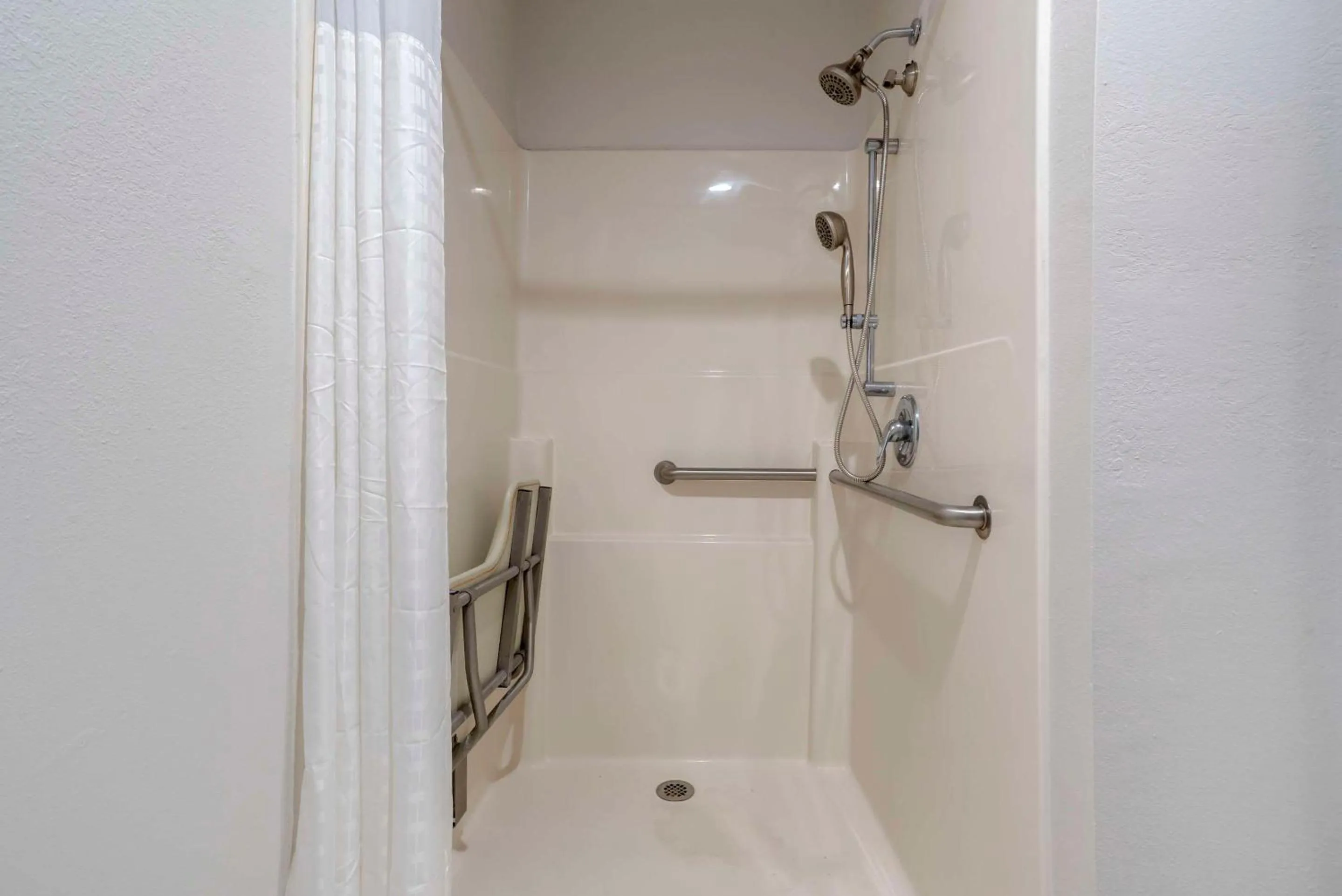 Bedroom in Comfort Inn Pensacola near NAS Corry Station