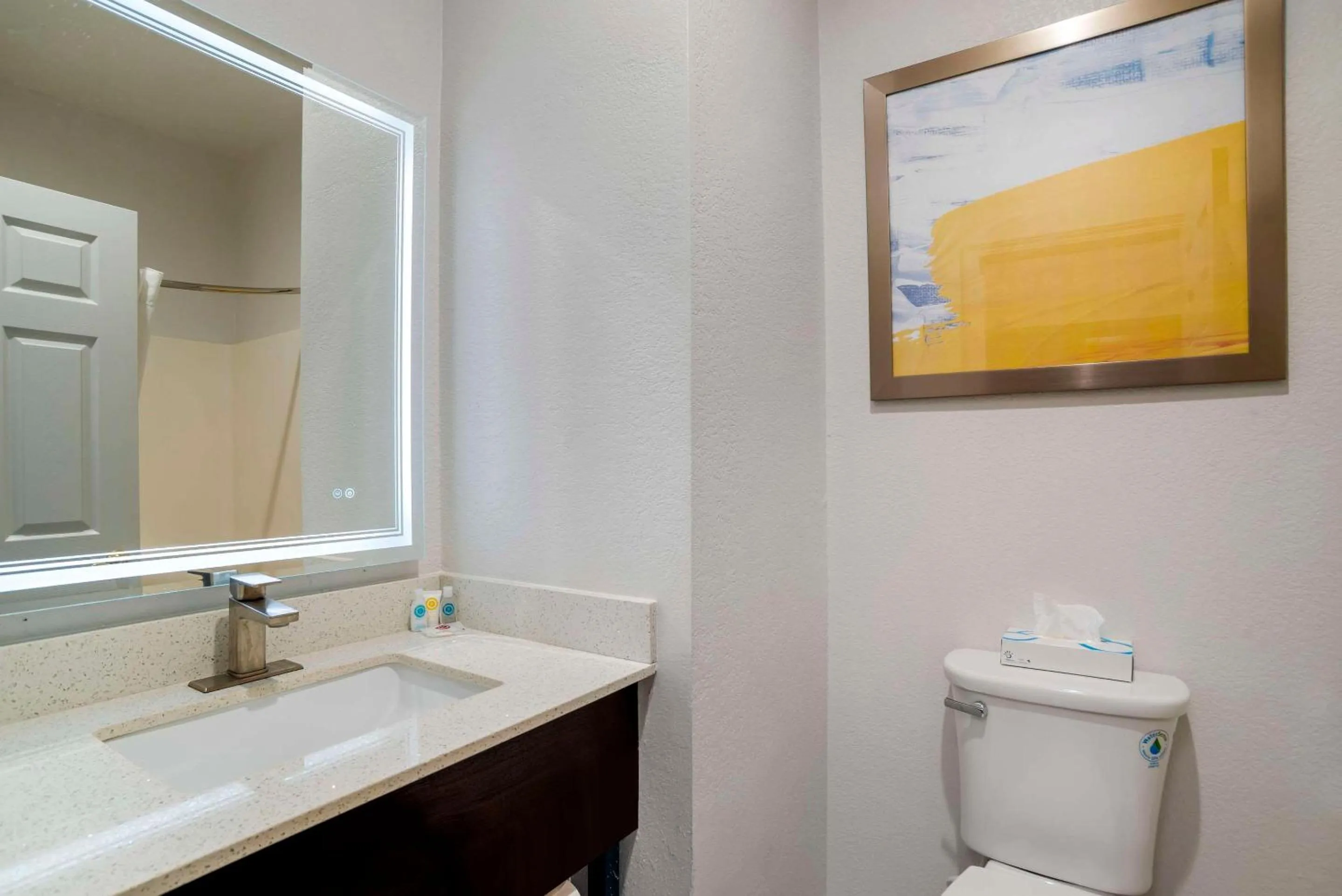 Bedroom in Comfort Inn Pensacola near NAS Corry Station