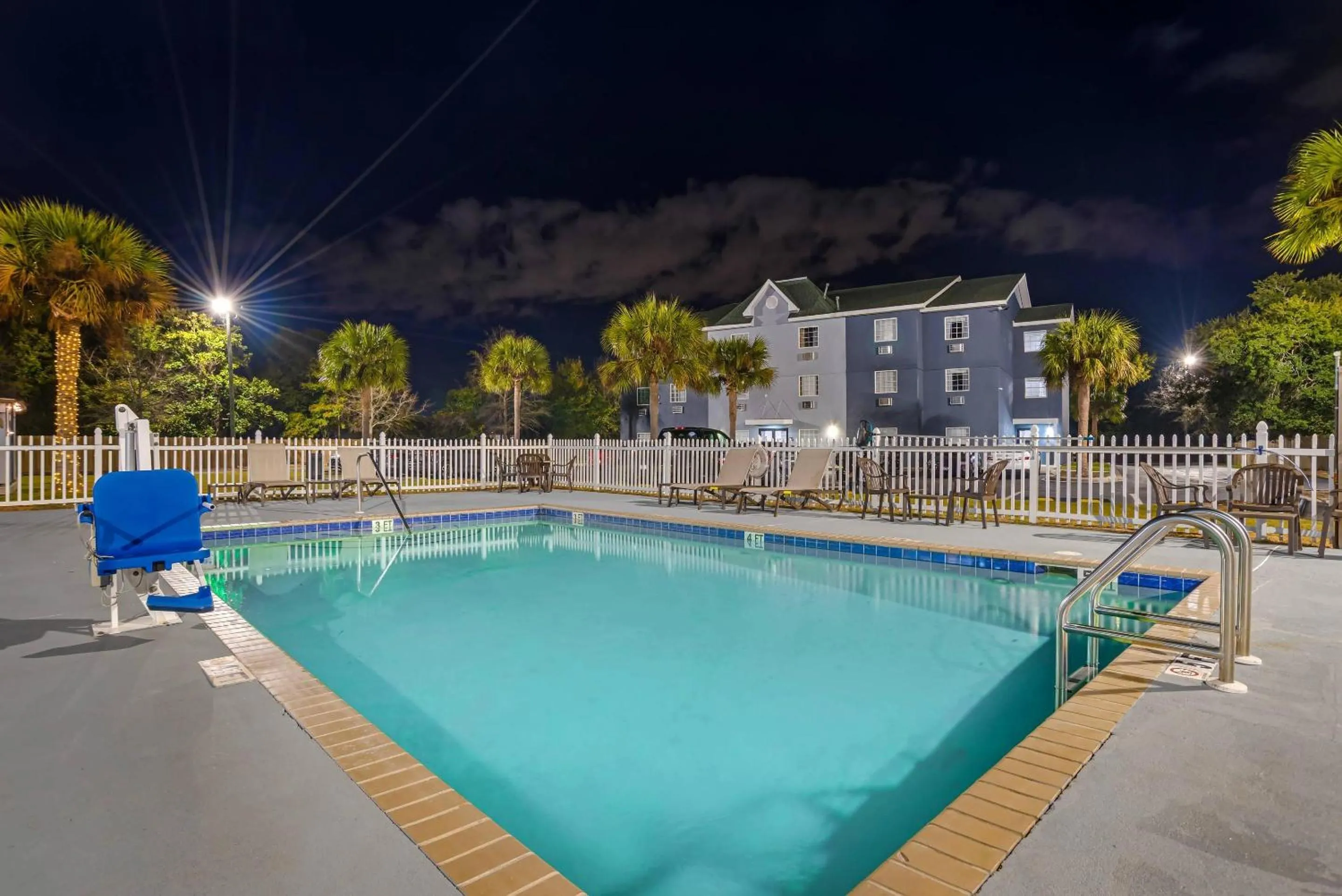 Swimming pool in Comfort Inn Pensacola near NAS Corry Station