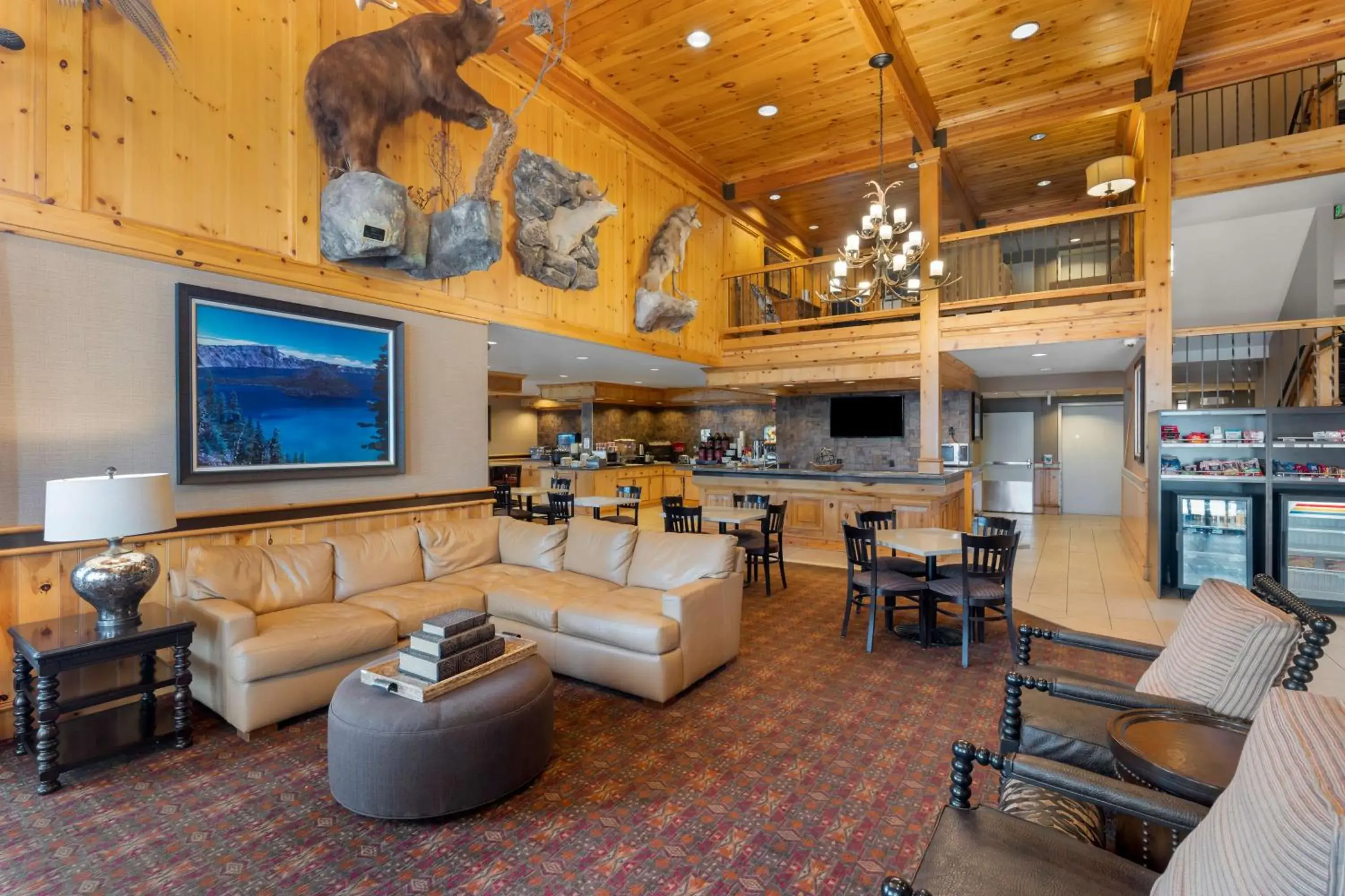 Lobby or reception in Best Western Plus Olympic Inn Lobby or reception in Best Western Plus Olympic Inn