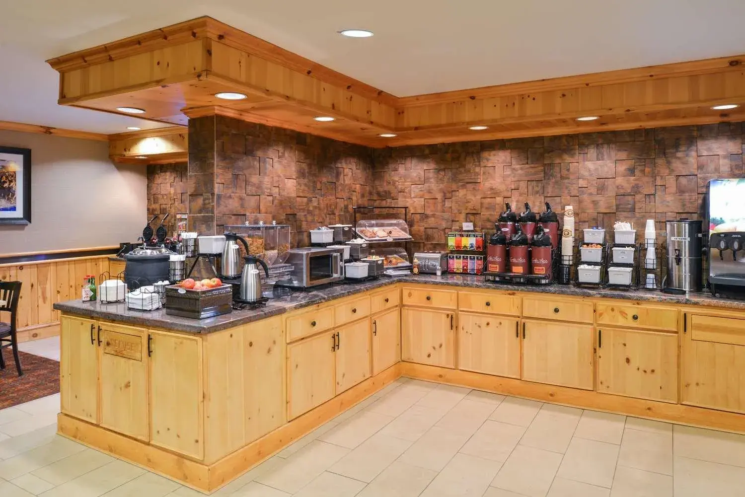 Restaurant/places to eat in Best Western Plus Olympic Inn Restaurant/places to eat in Best Western Plus Olympic Inn
