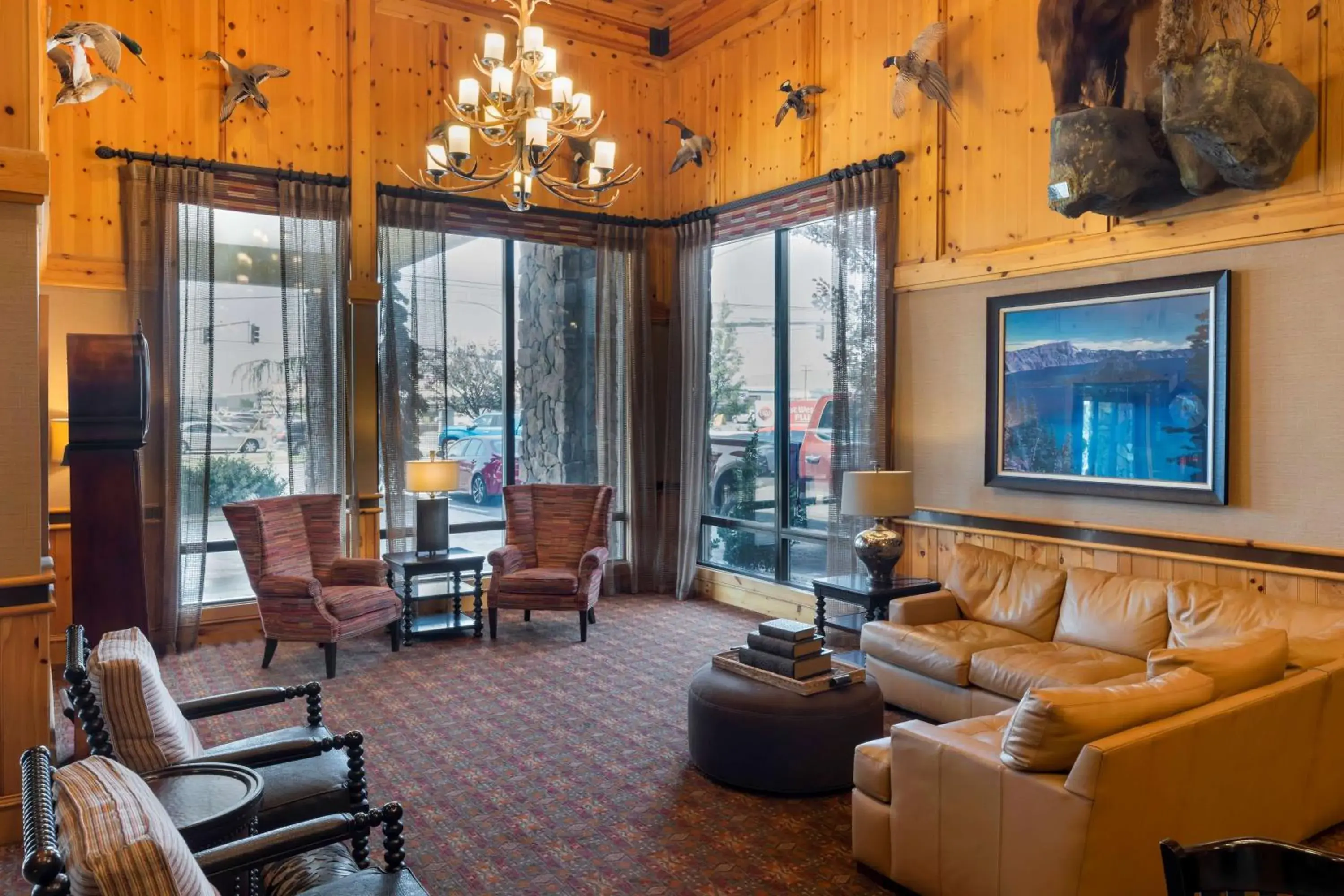 Lobby or reception in Best Western Plus Olympic Inn Lobby or reception in Best Western Plus Olympic Inn