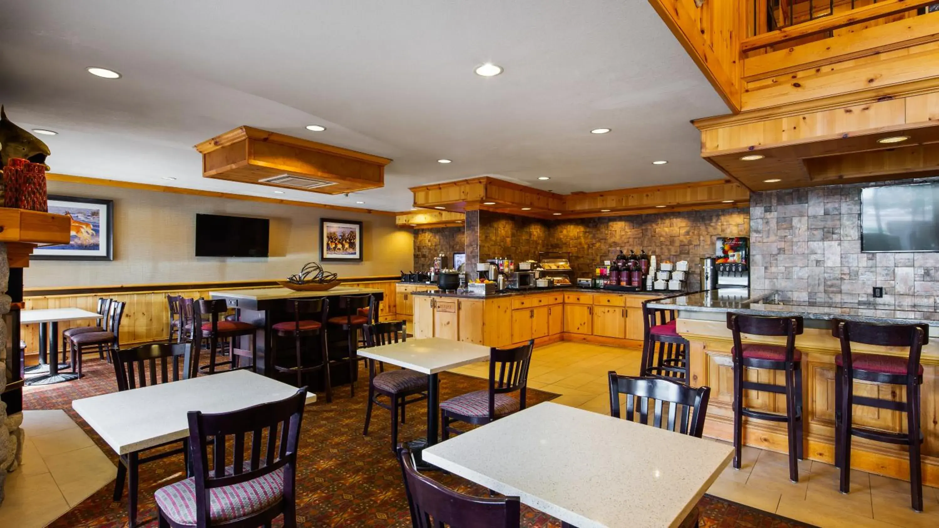 Continental breakfast in Best Western Plus Olympic Inn Continental breakfast in Best Western Plus Olympic Inn
