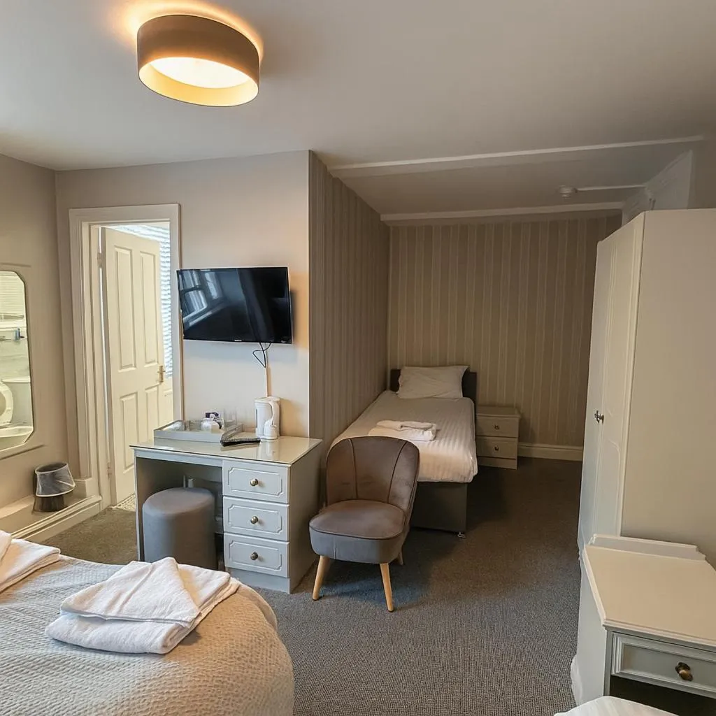 Bed in The Hand Hotel