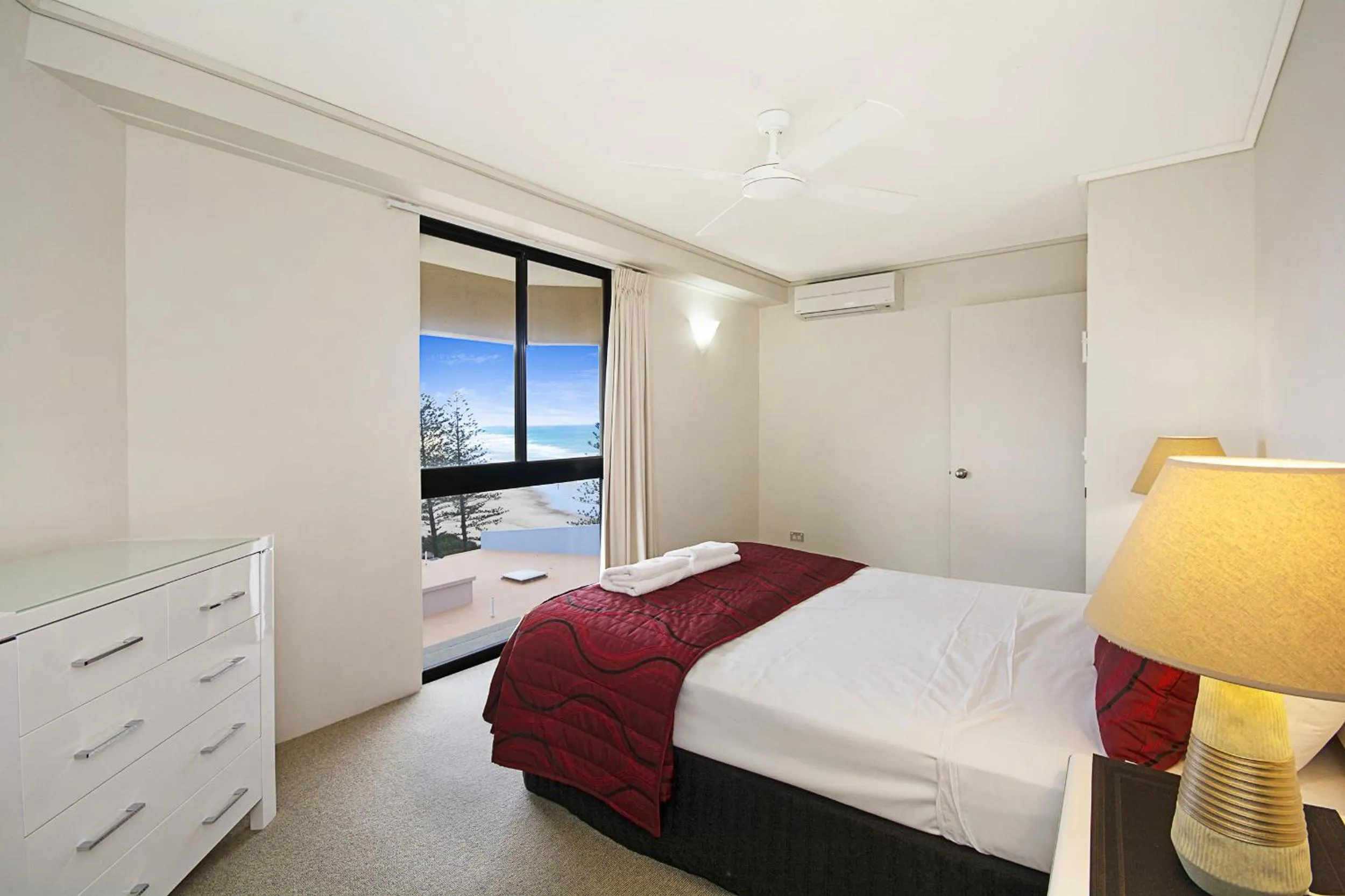 Bedroom, Bed in Clubb Coolum Beach Resort Sunshine Coast