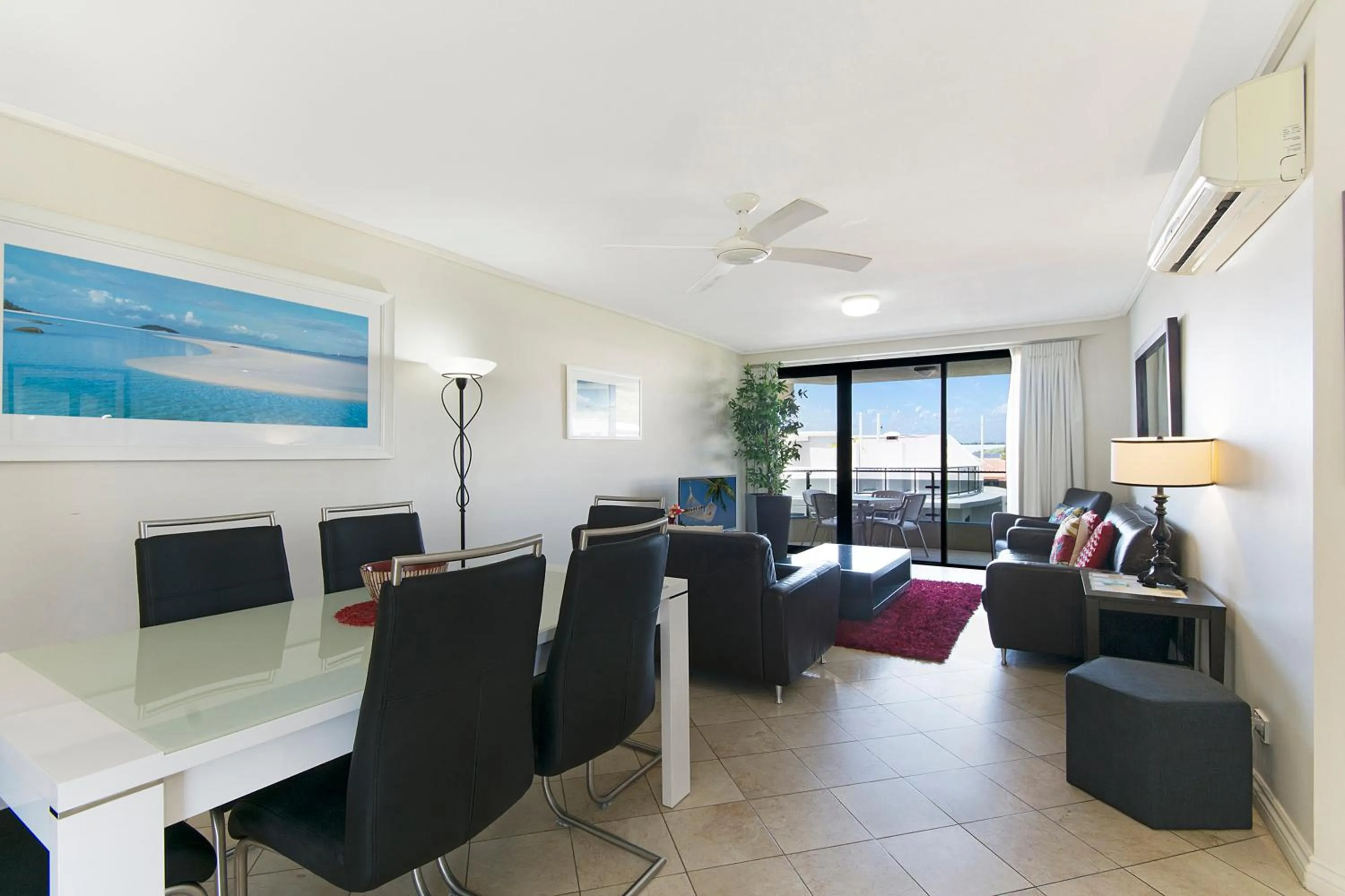 Dining area in Clubb Coolum Beach Resort Sunshine Coast