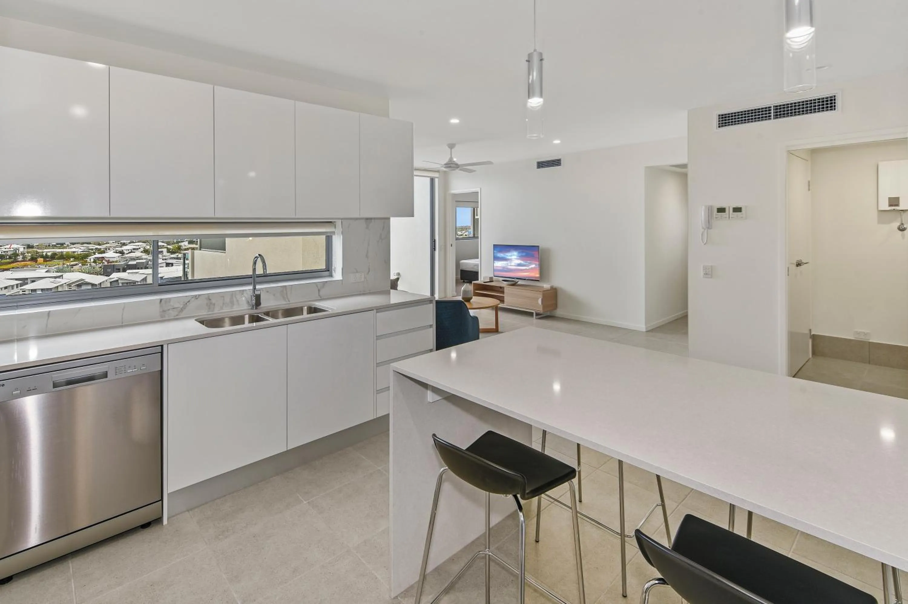 Kitchen or kitchenette in Aquarius Kawana