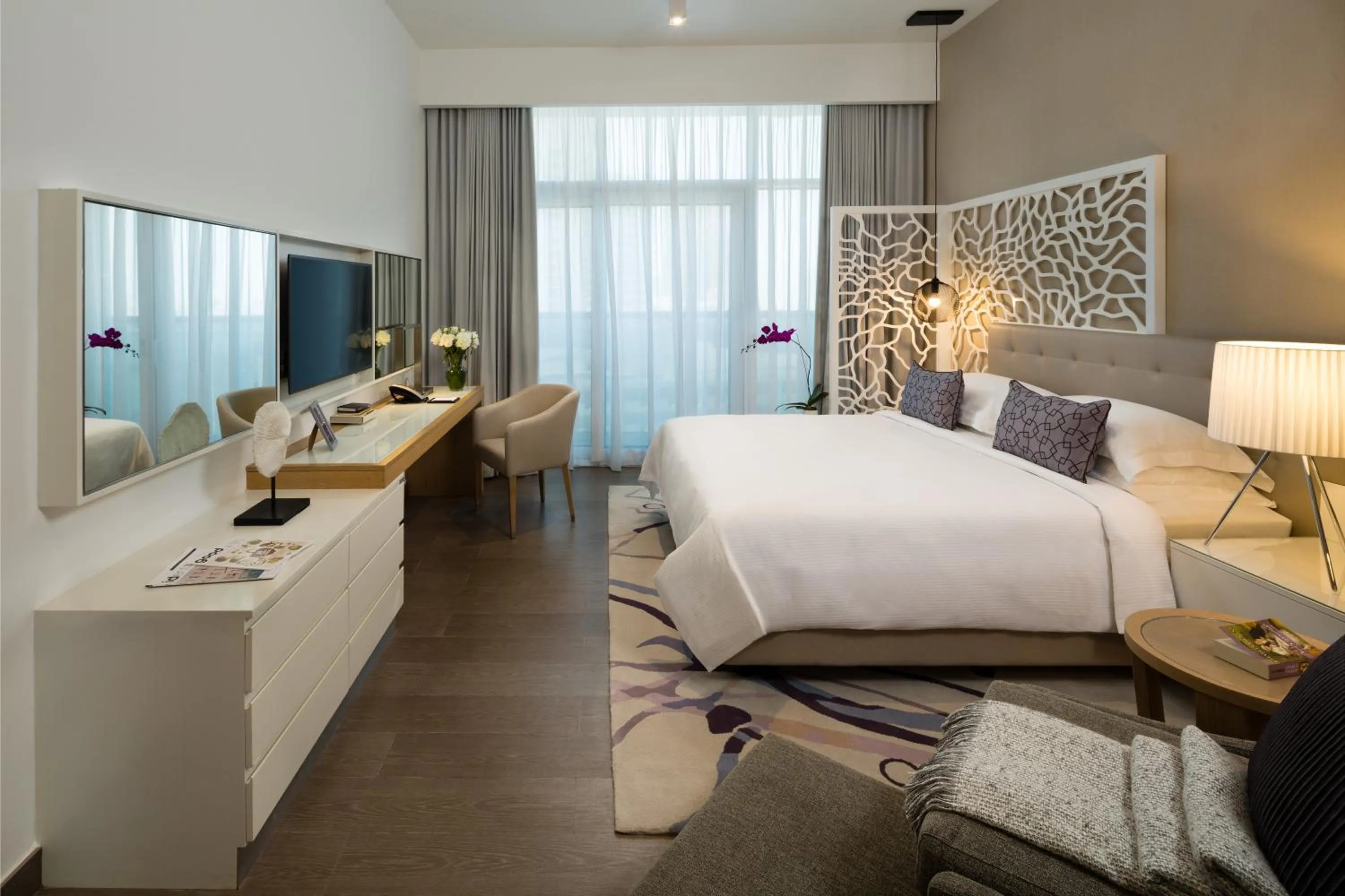 TV and multimedia, Bed in Beach Rotana Residences