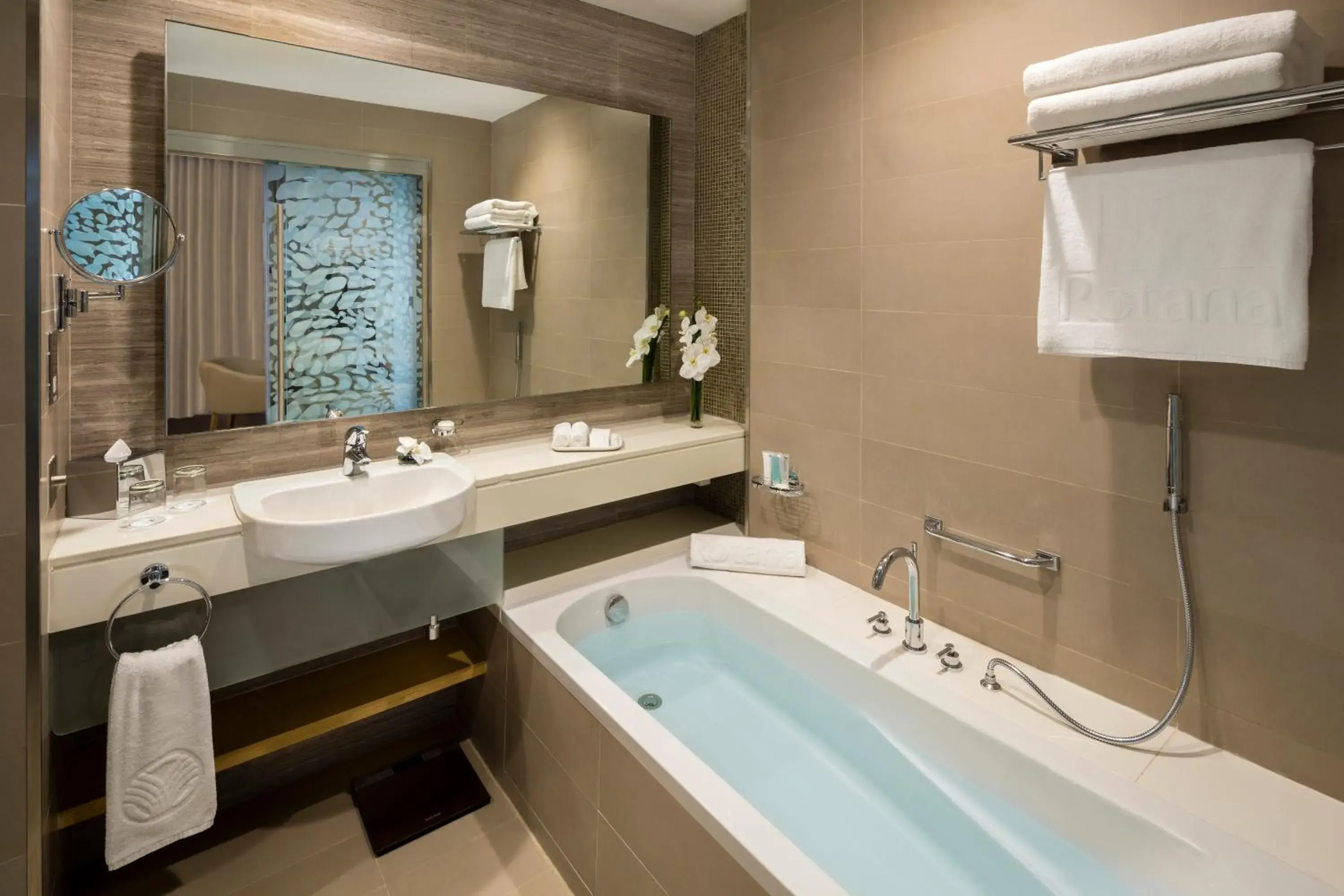 Bathroom in Beach Rotana Residences Bathroom in Beach Rotana Residences