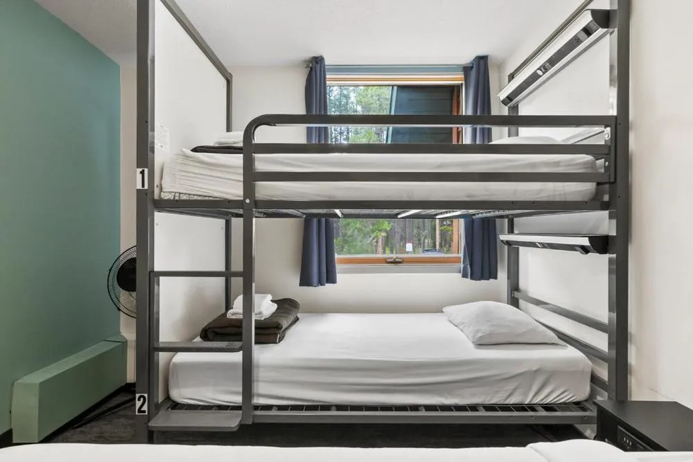 Bed in HI Lake Louise Alpine Centre - Hostel