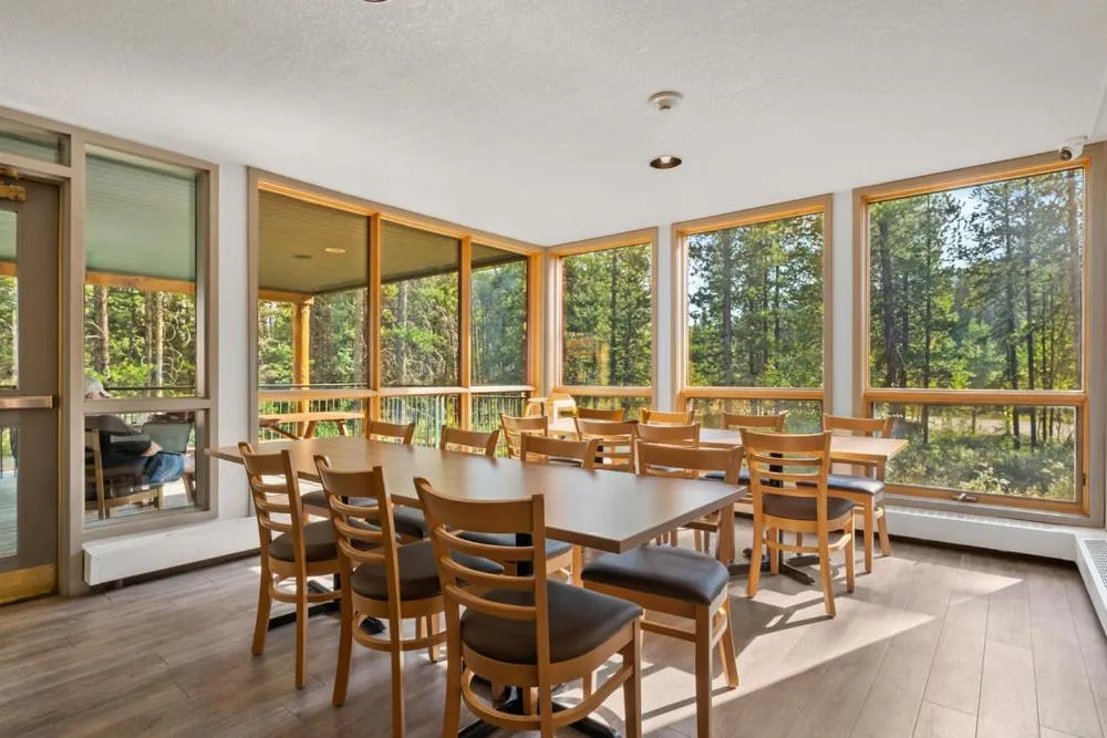 Seating area in HI Lake Louise Alpine Centre - Hostel