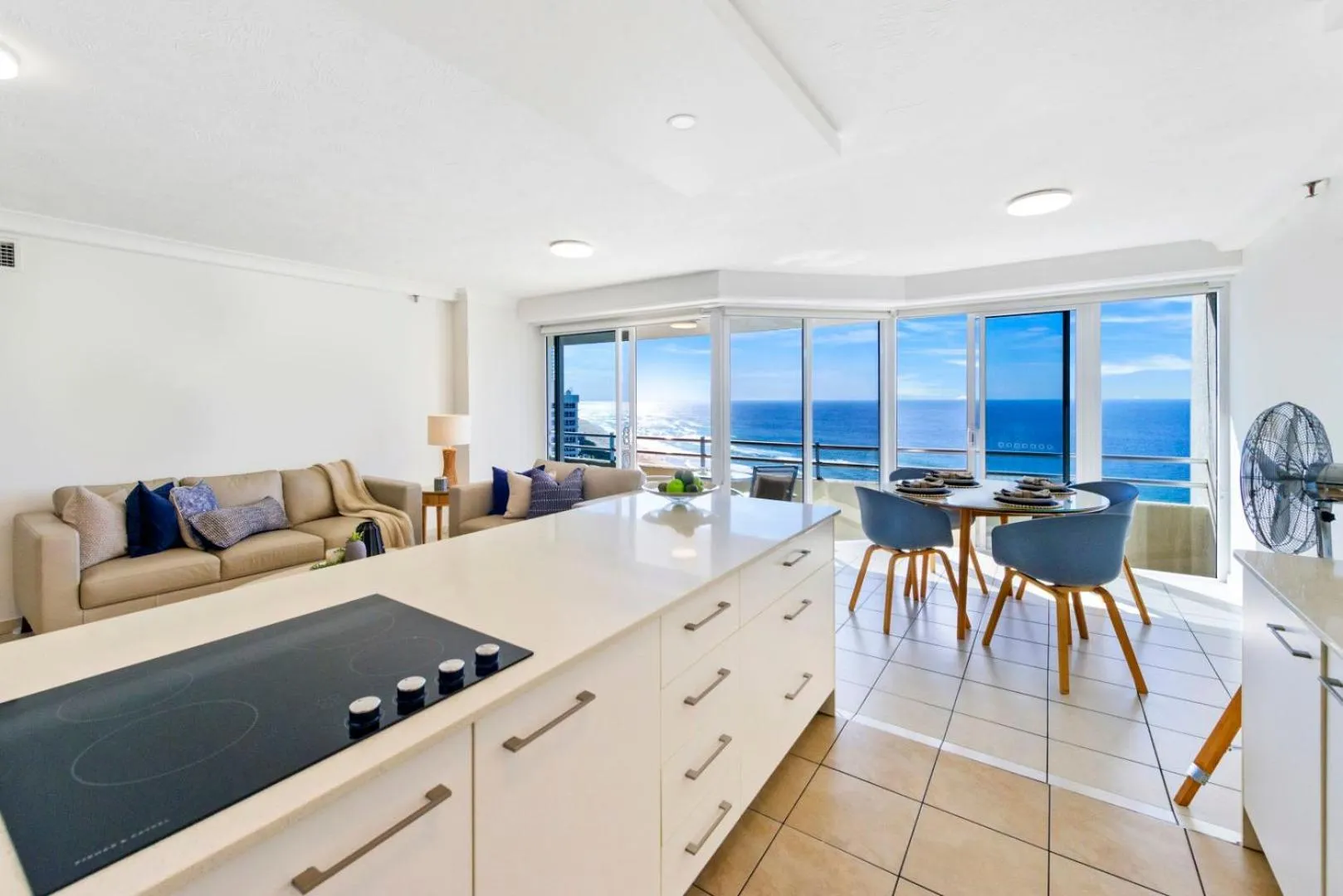 Balcony/Terrace in Zenith Ocean Front Apartments Gold Coast - Official Listing