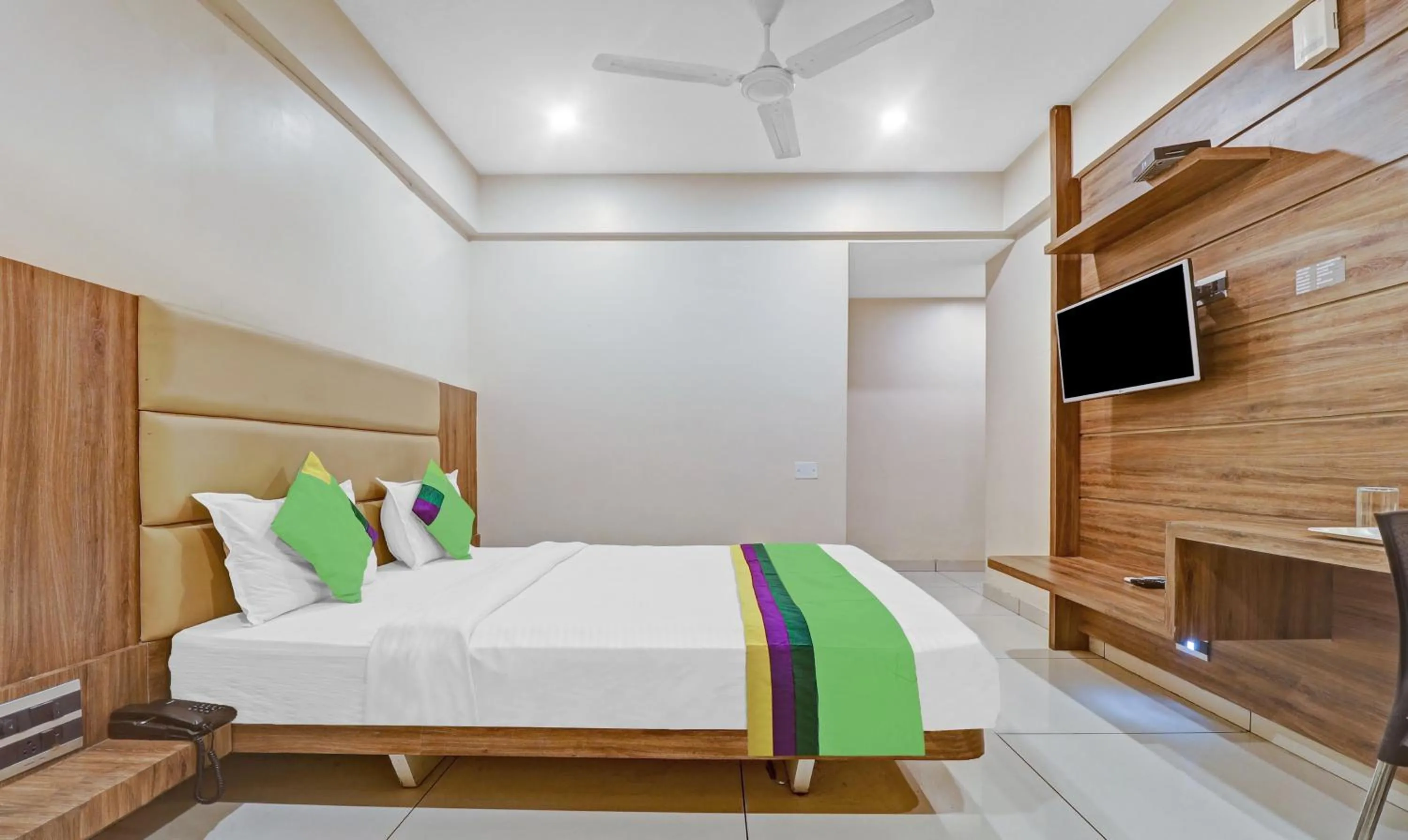 Bed in Treebo Silver Key, Marathahalli