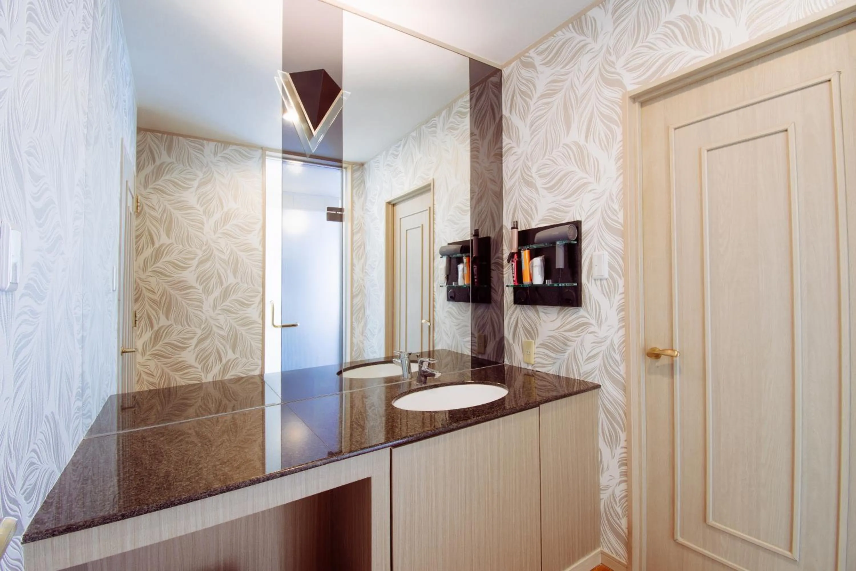 Bathroom in Hotel Luna Coast (Adult Only)