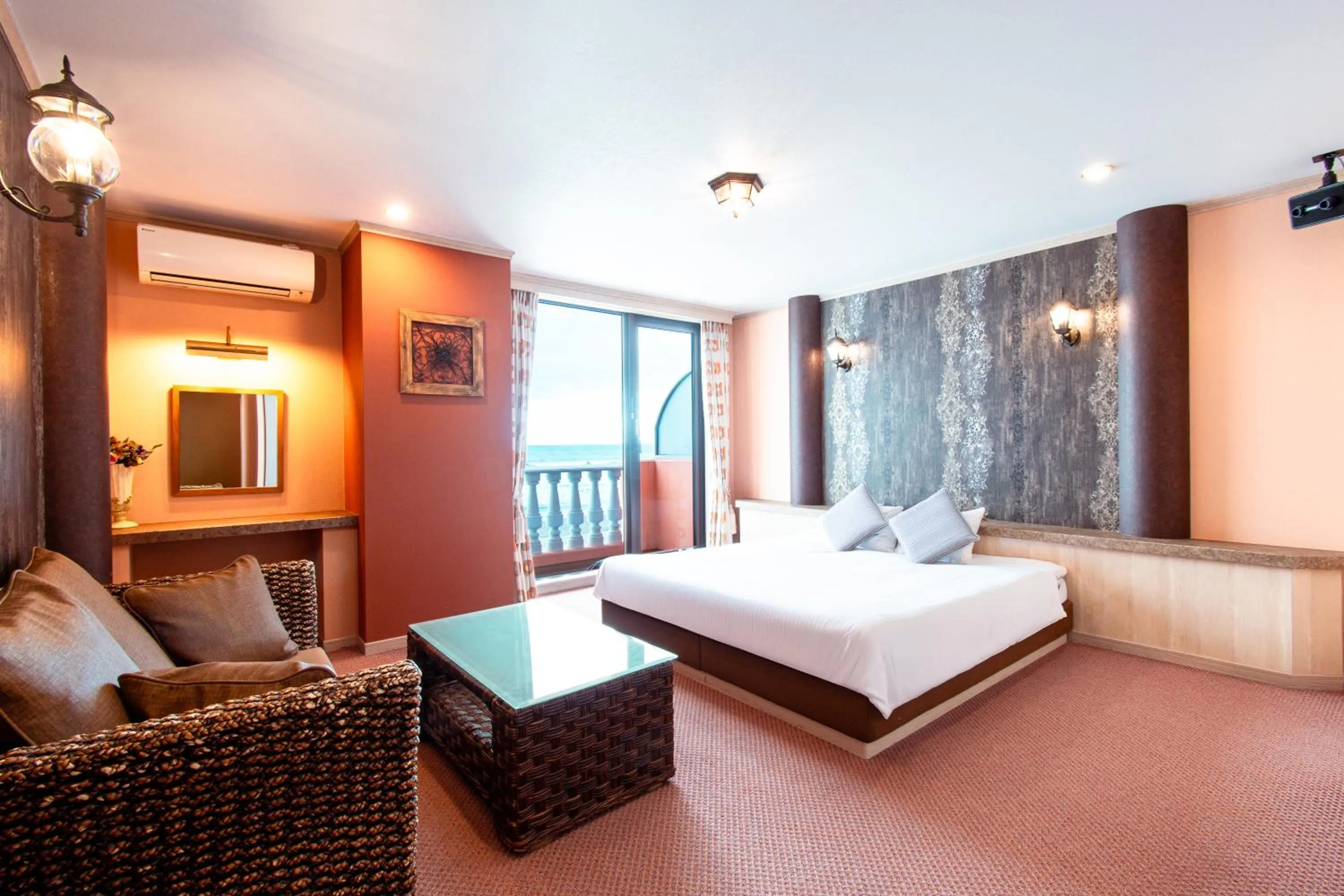 Bedroom, Bed in Hotel Luna Coast (Adult Only)