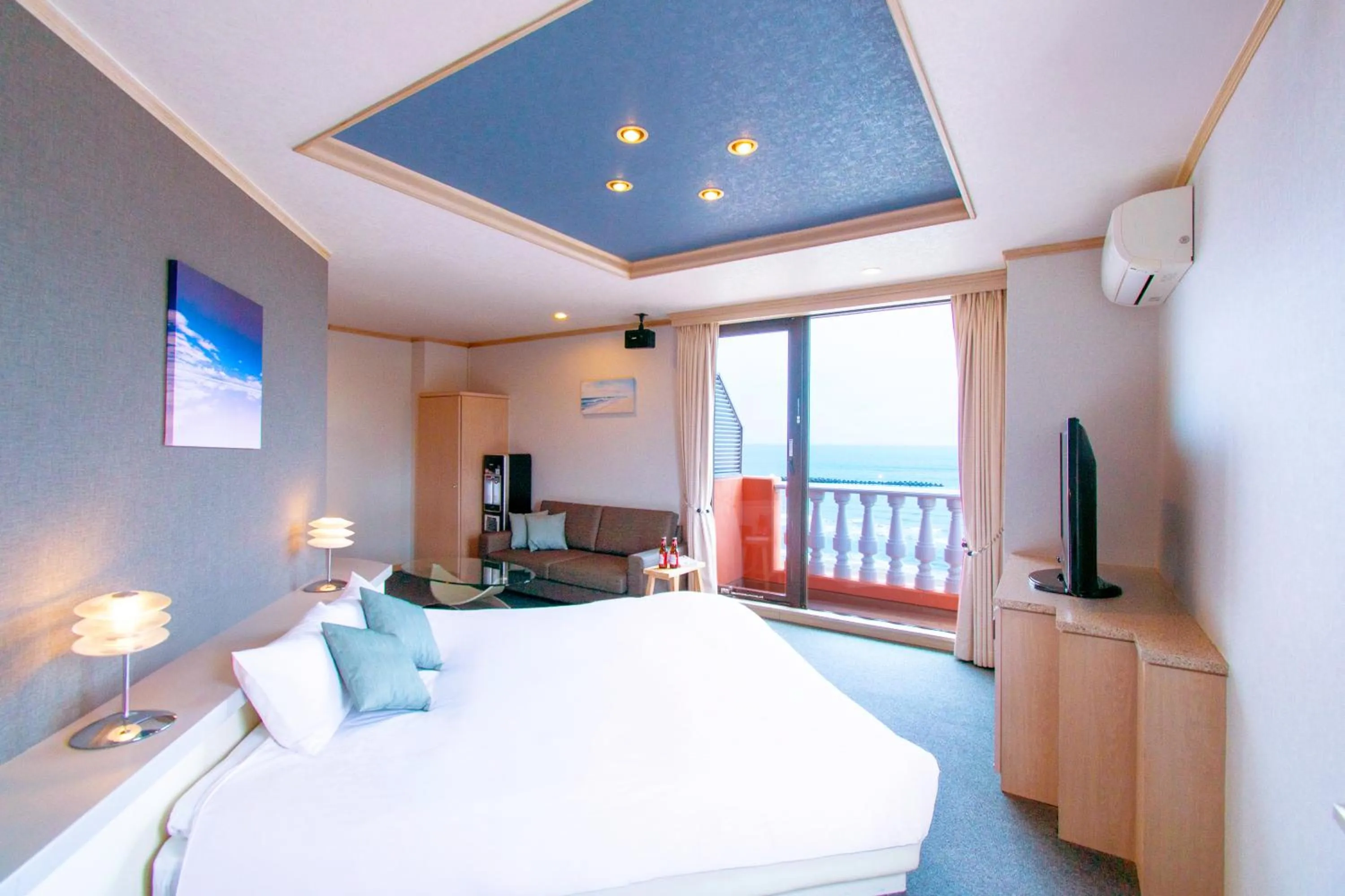 Bedroom, Bed in Hotel Luna Coast (Adult Only)