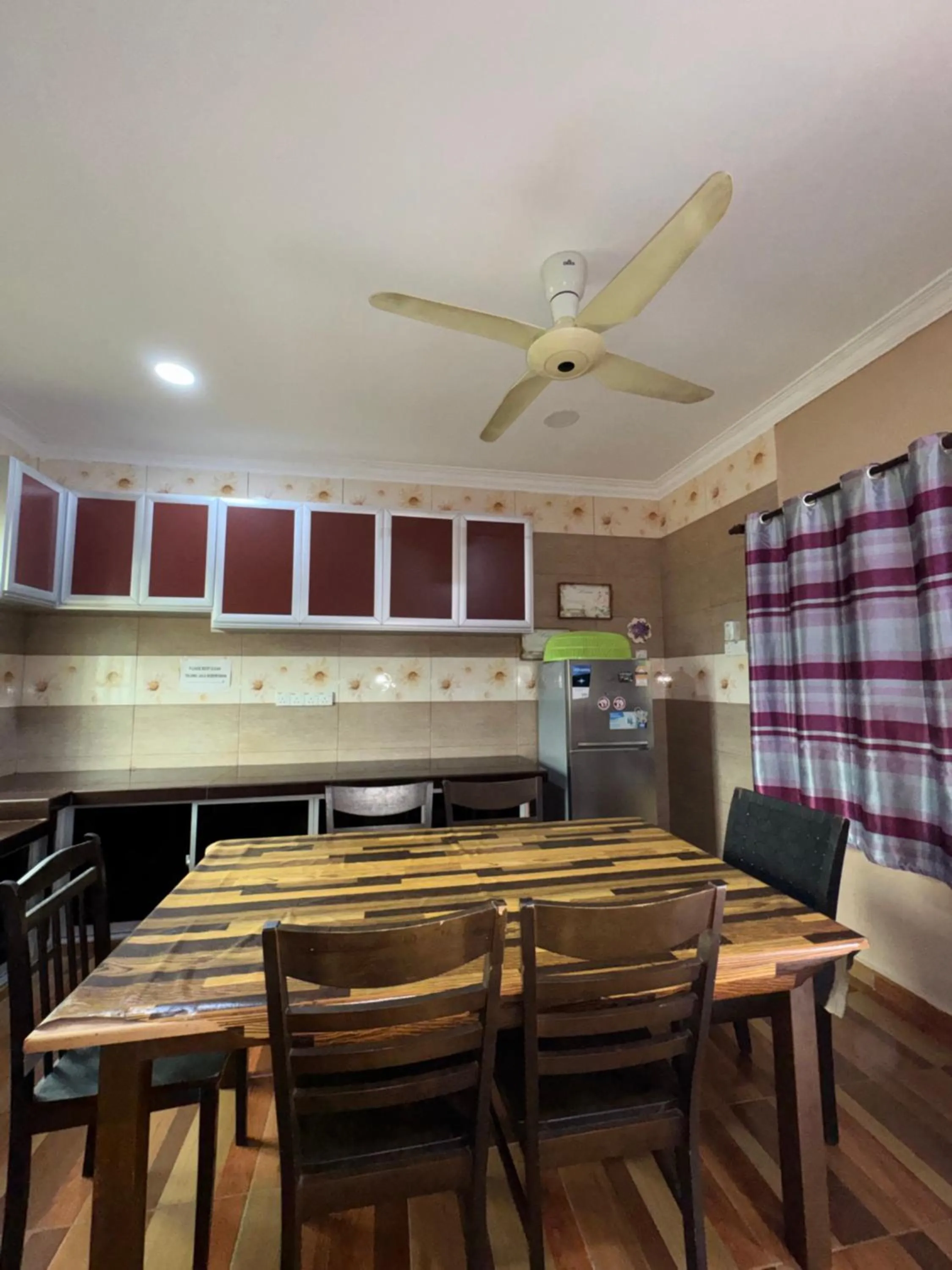 Cenang Room Rahsia Motel