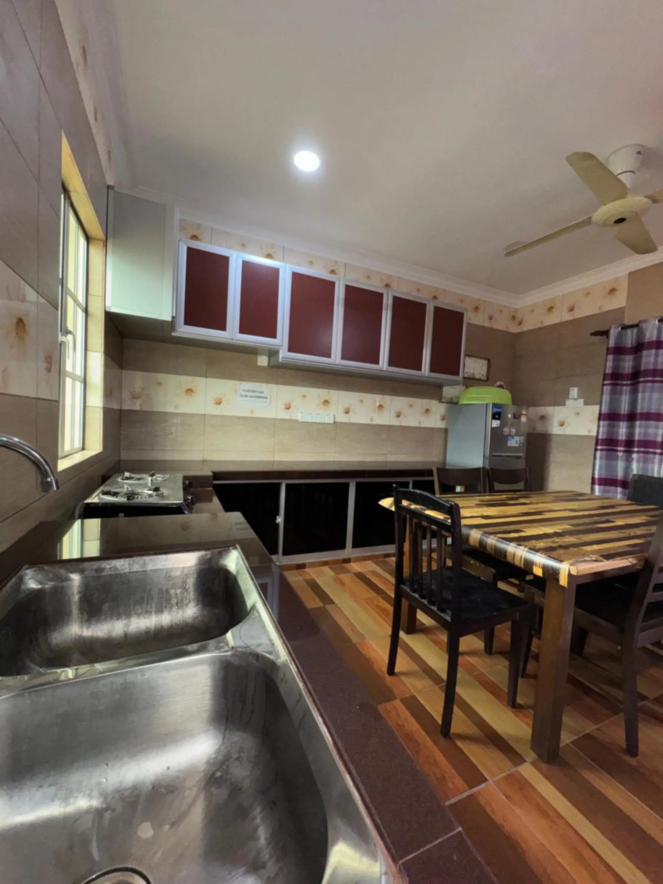 Cenang Room Rahsia Motel