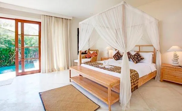 Day, Bed in Villa Sahaja