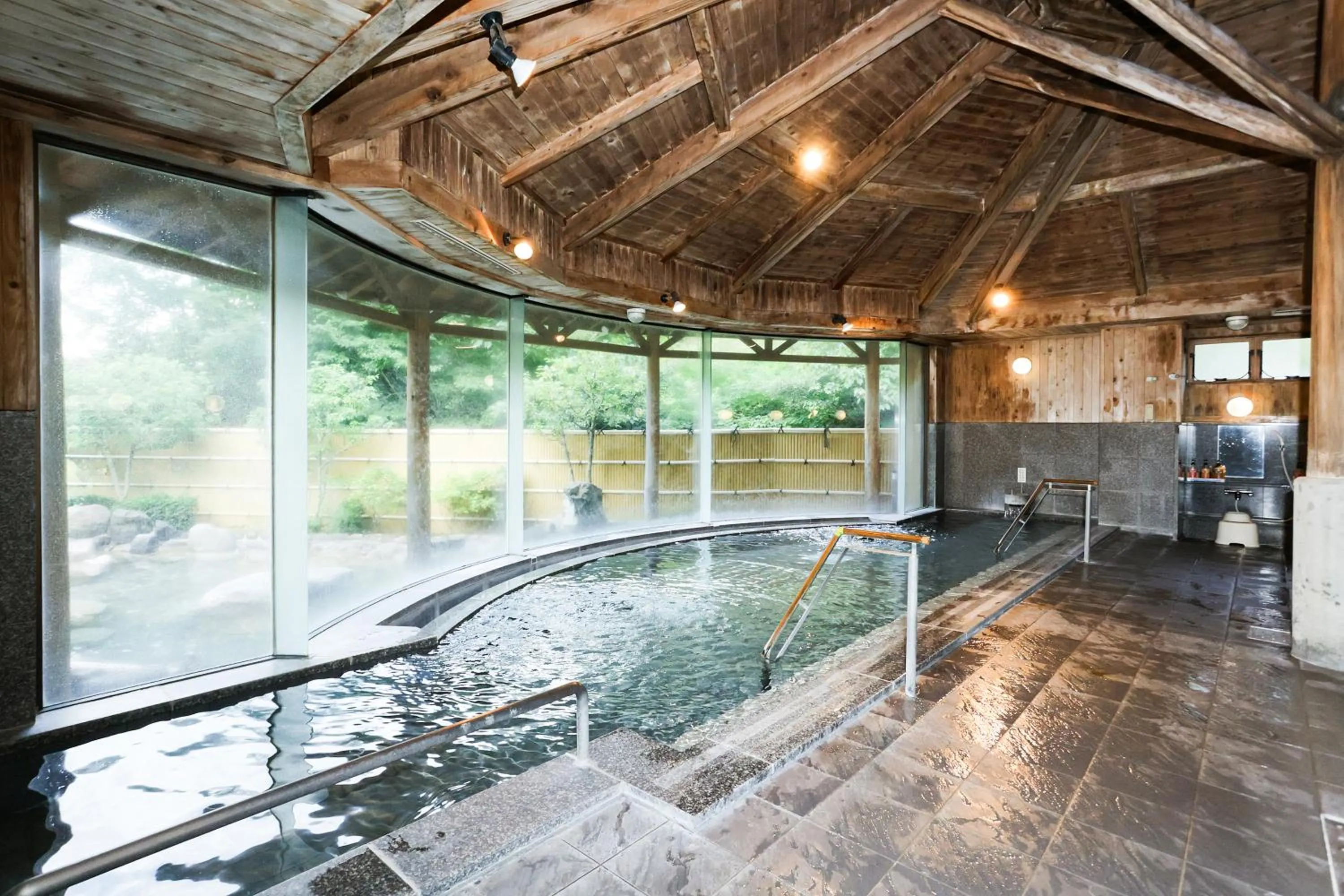 Hot Spring Bath in Ichinomata Onsen Grand Hotel