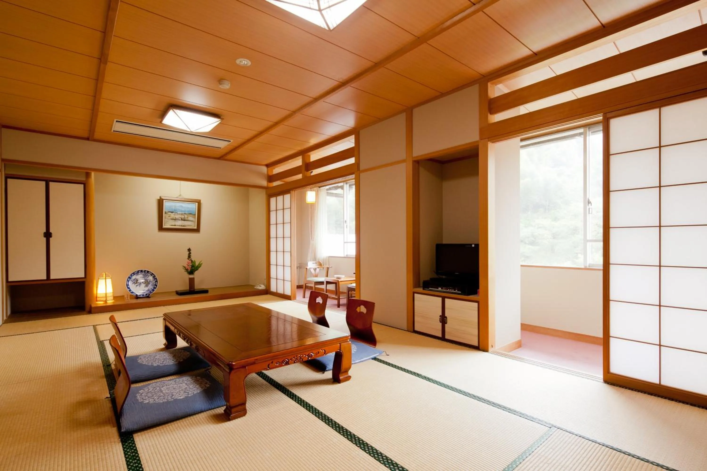 Photo of the whole room in Ichinomata Onsen Grand Hotel